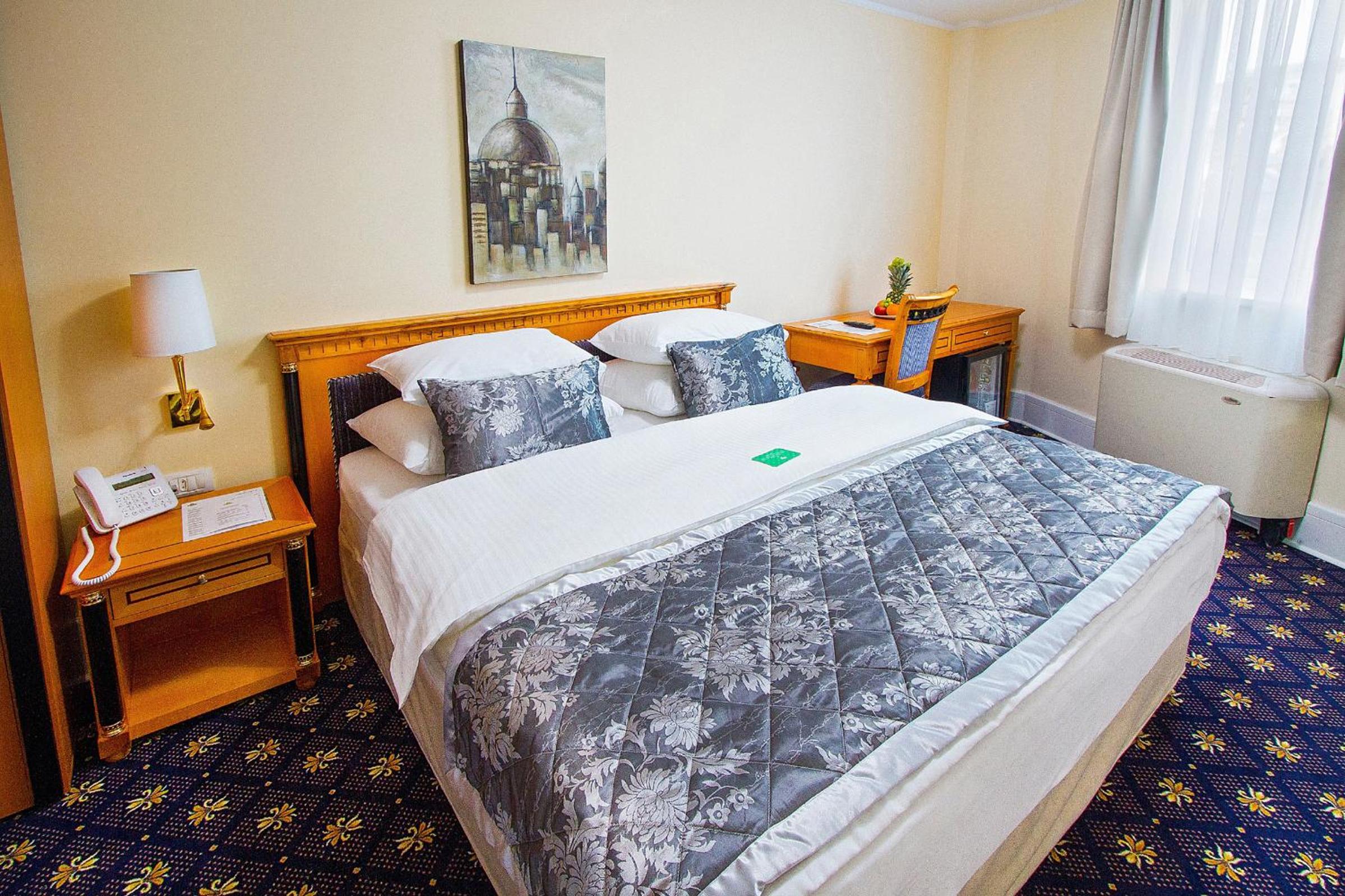 Double Room - Disability Access photo 1
