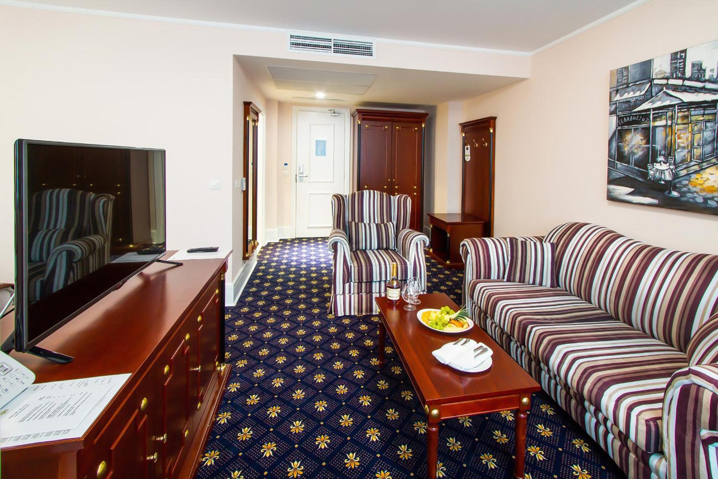 Deluxe Double or Twin Room photo 2