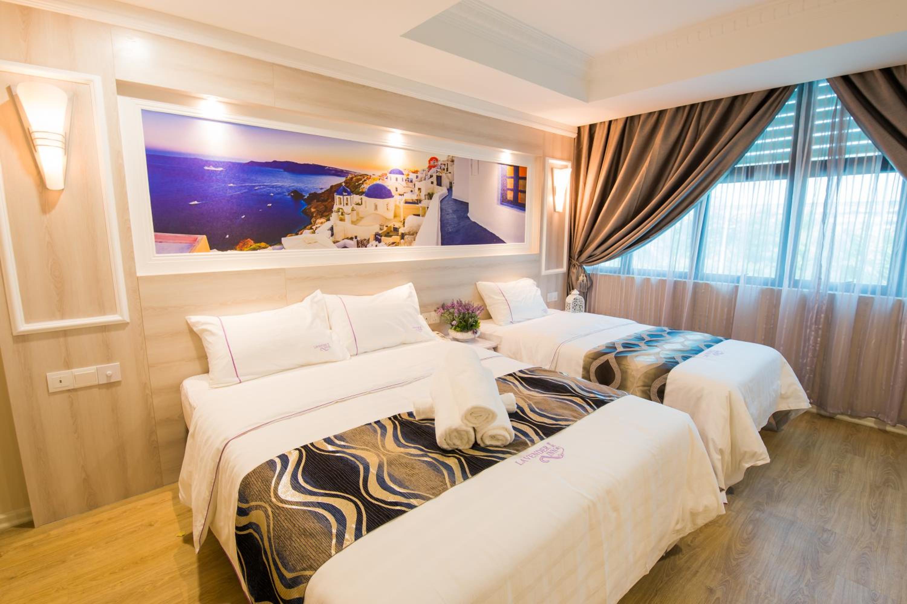 Deluxe Family Room photo 3