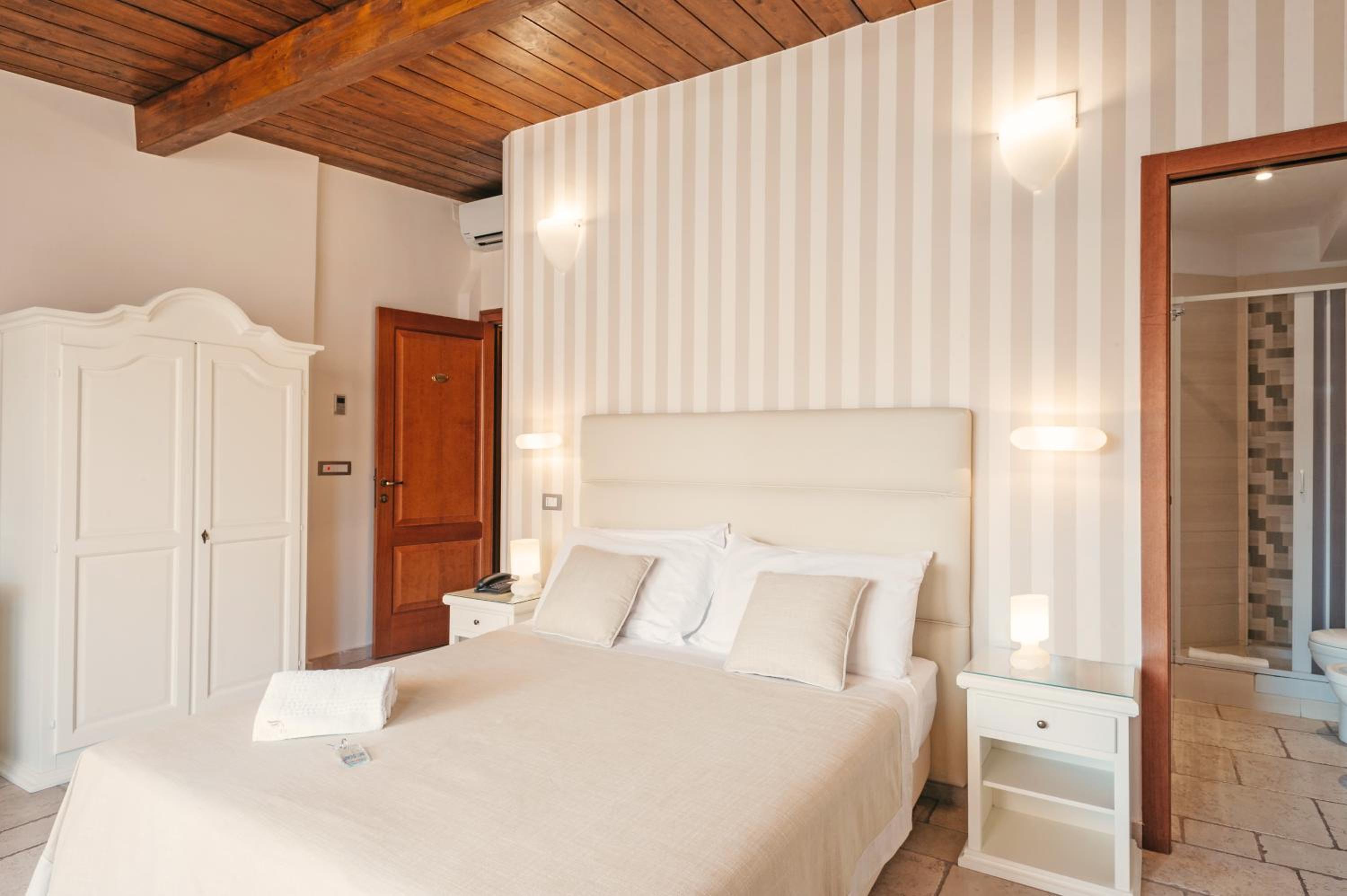 Double Room with Terrace - Photo 1