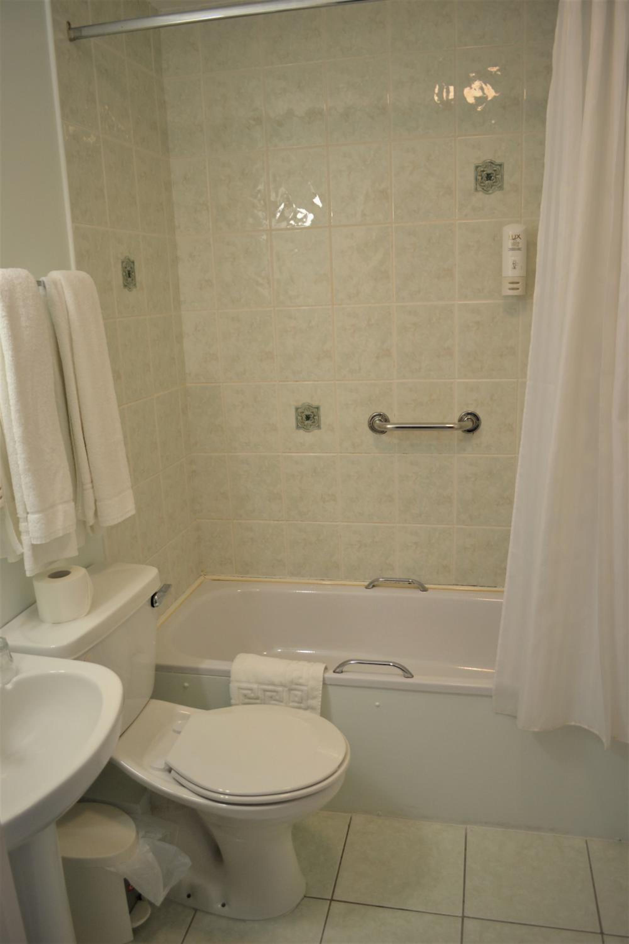 Double Room - Photo 2