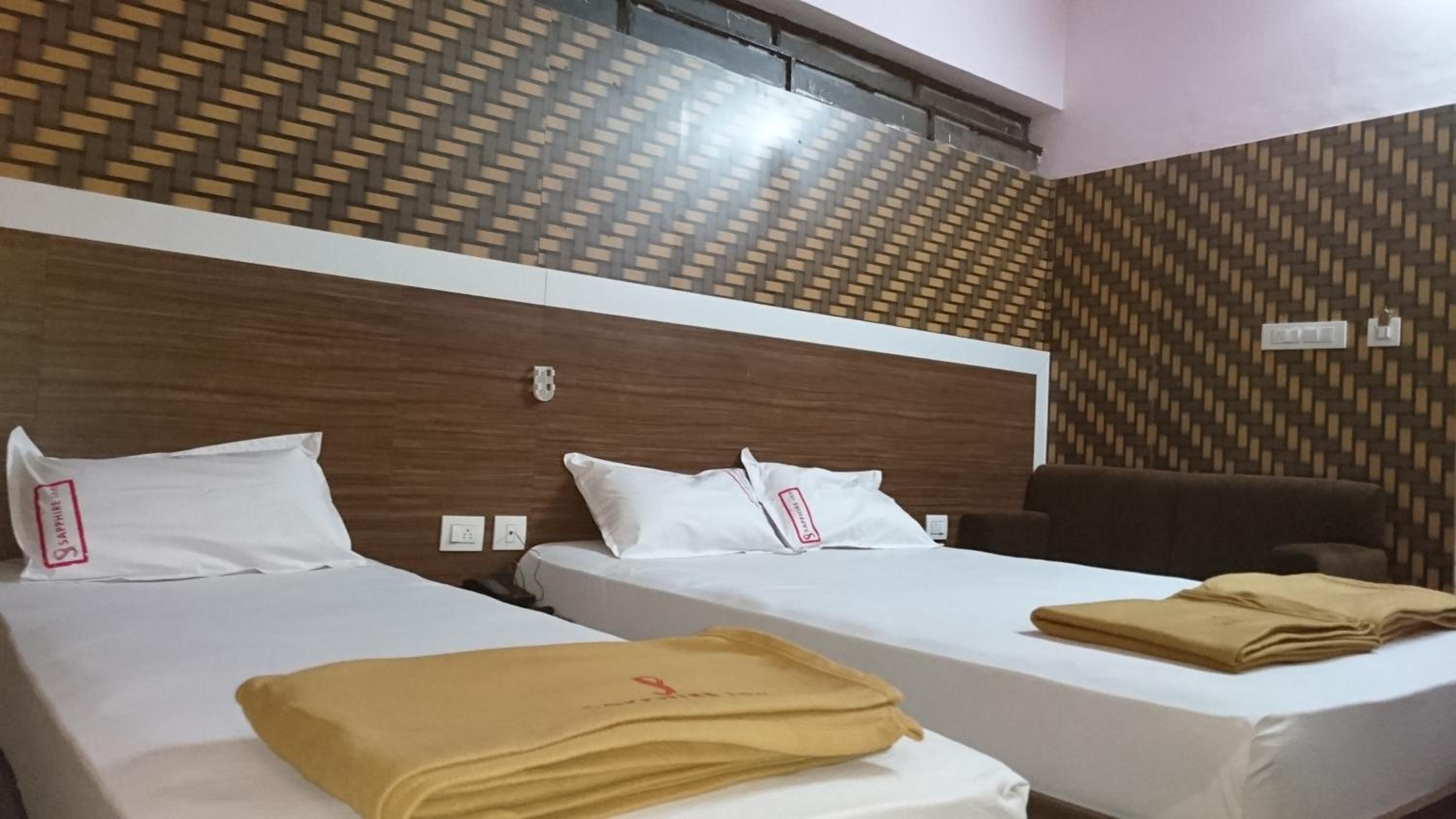 Budget Triple Room - Photo 10