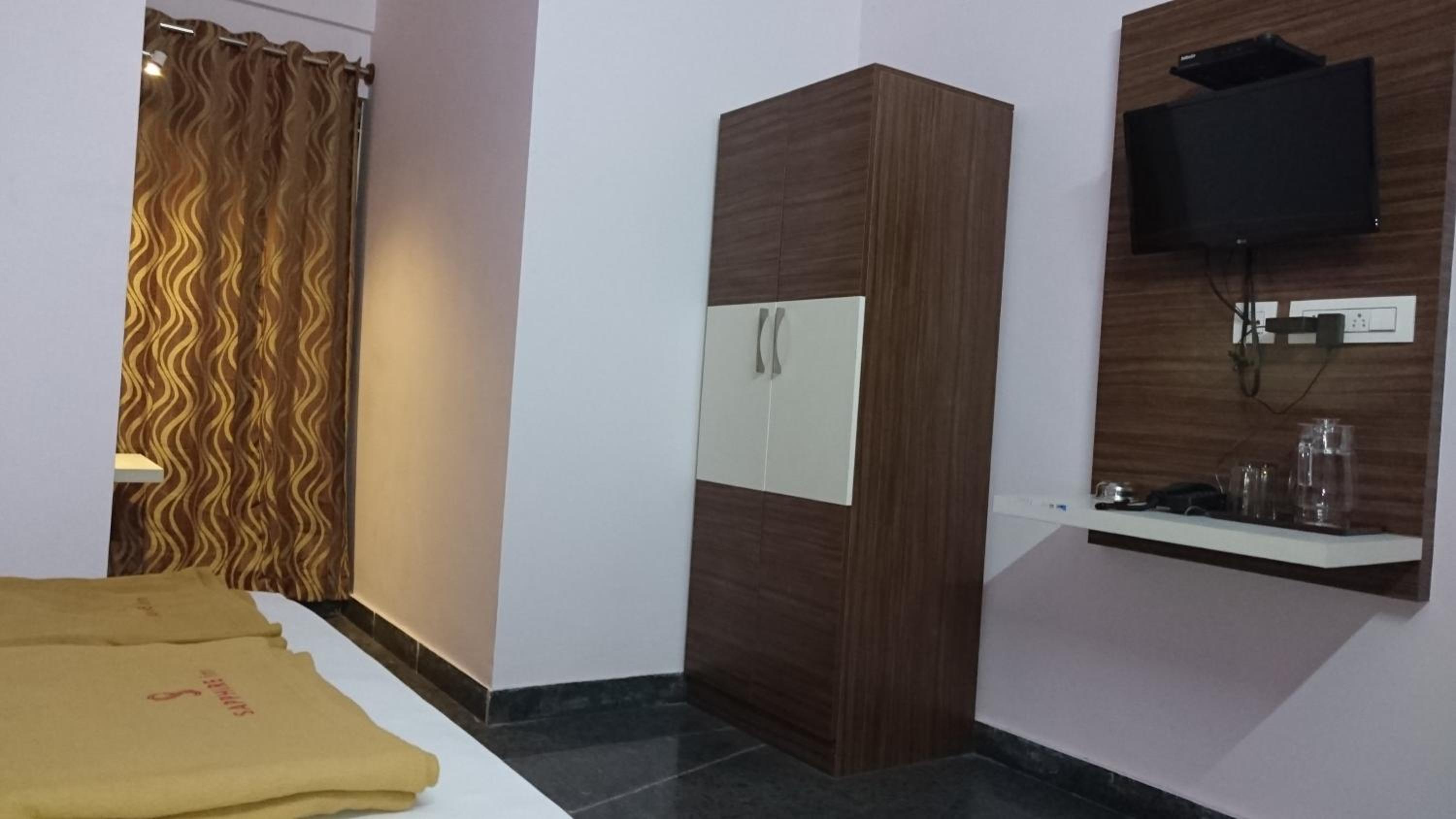 Deluxe Double Room - Photo 3