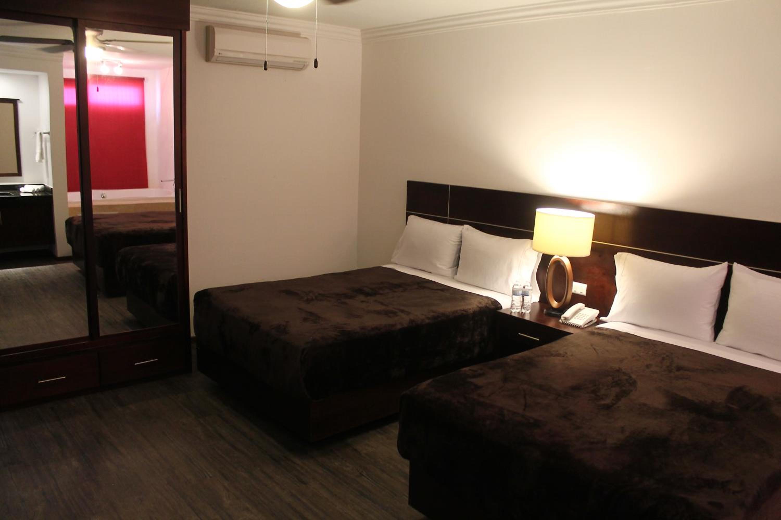 Business Double Room with Gym Access photo 2