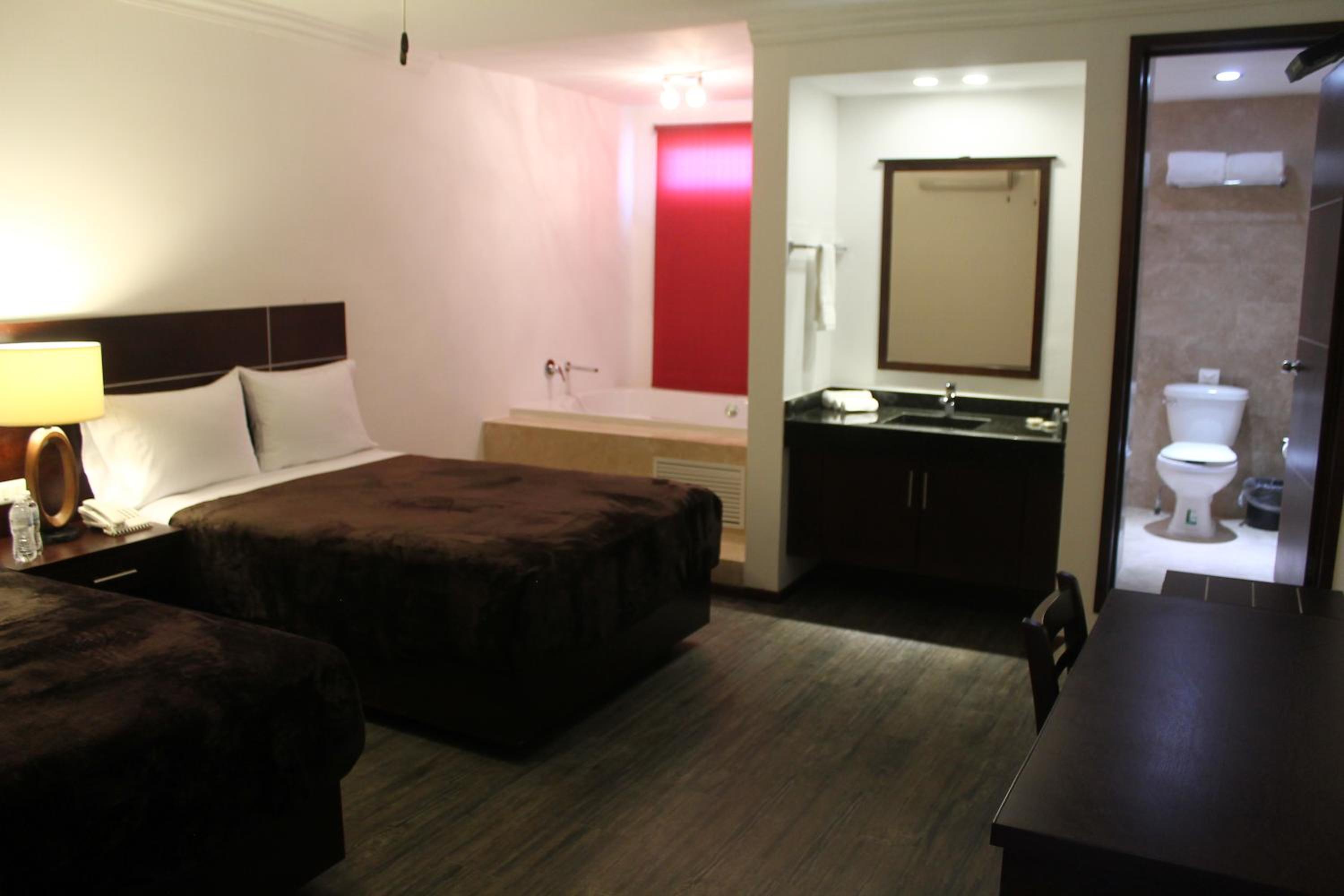 Business Double Room with Gym Access photo 3