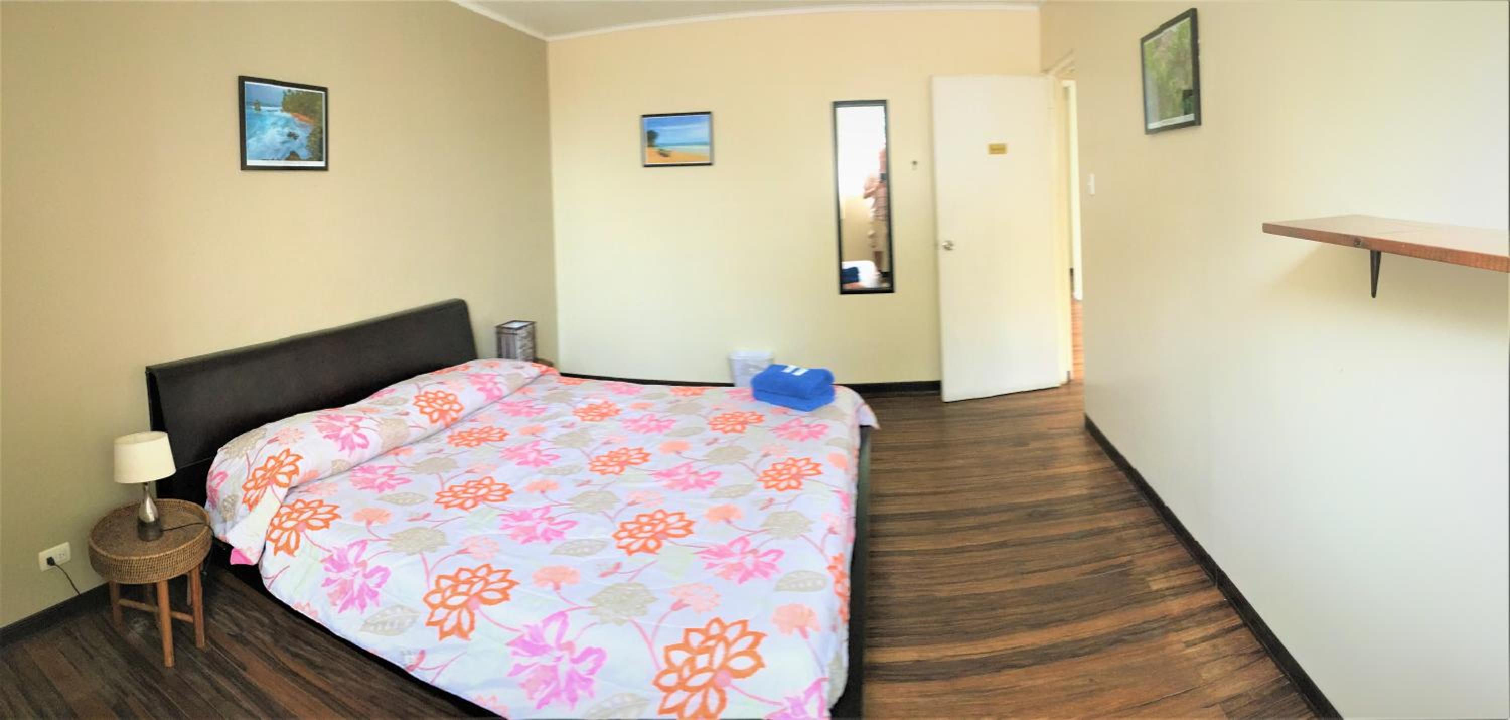 Double Room with Shared Bathroom photo 2