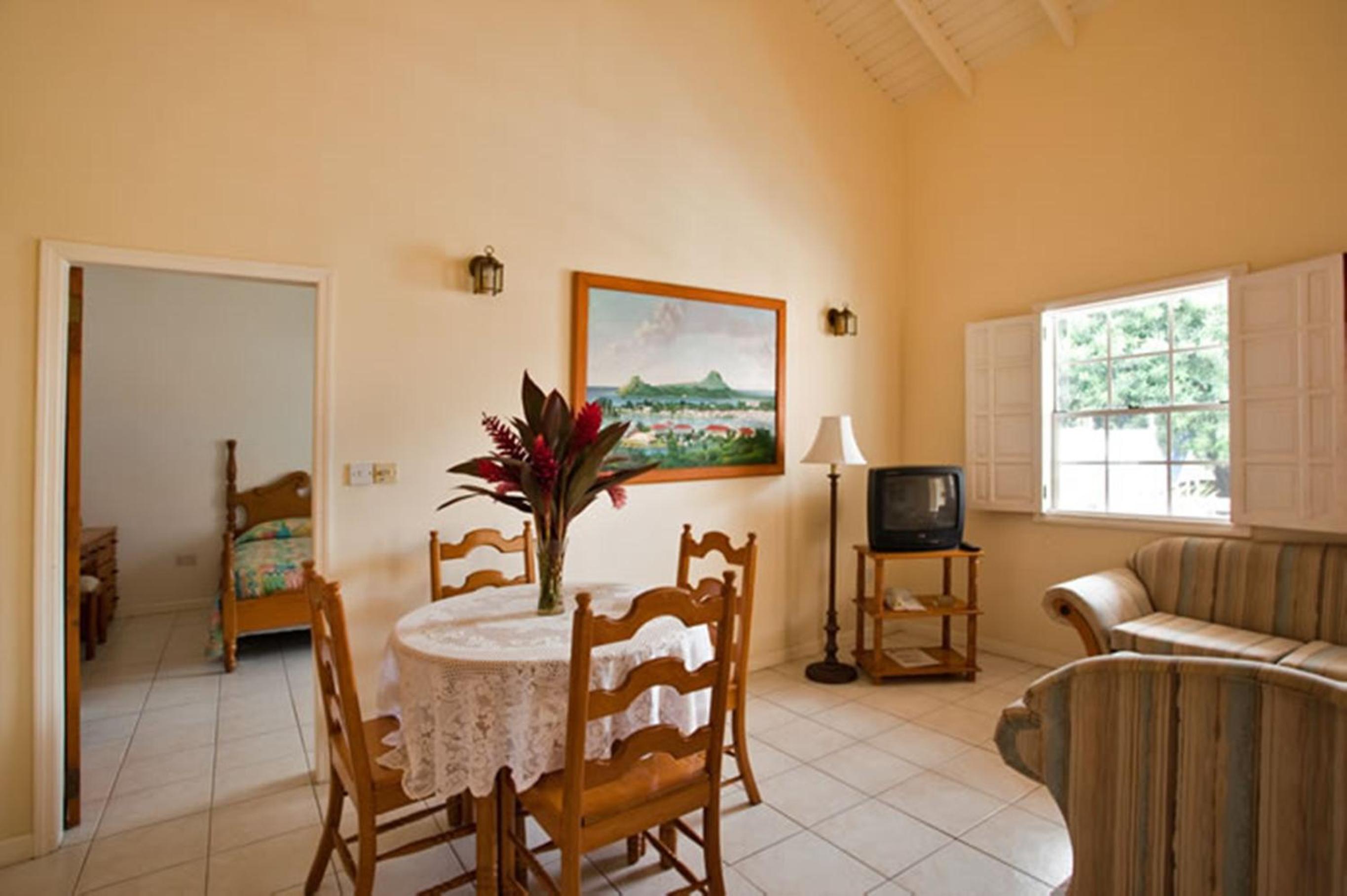 Two-Bedroom Suite photo 3