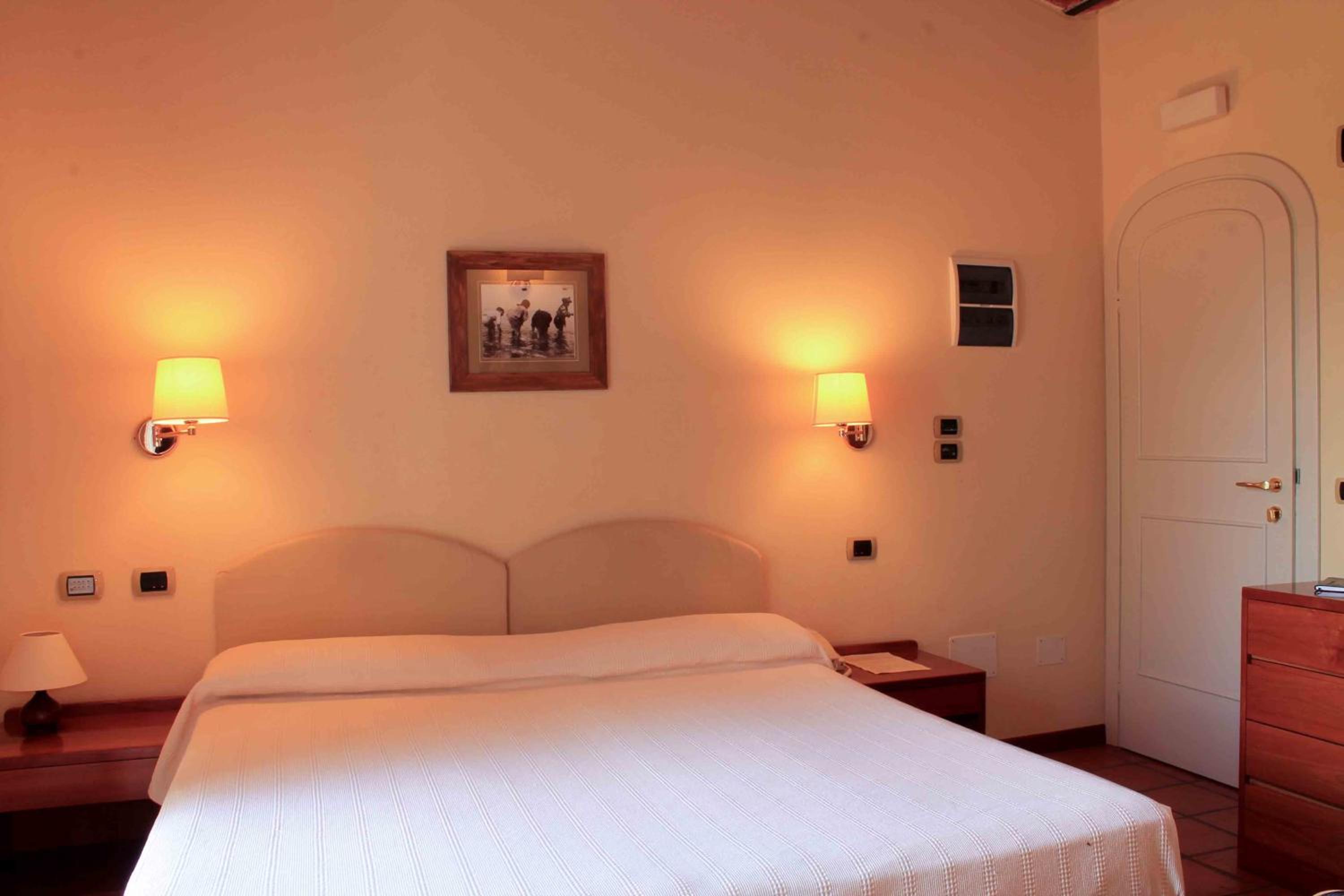 Double Room - Photo 22