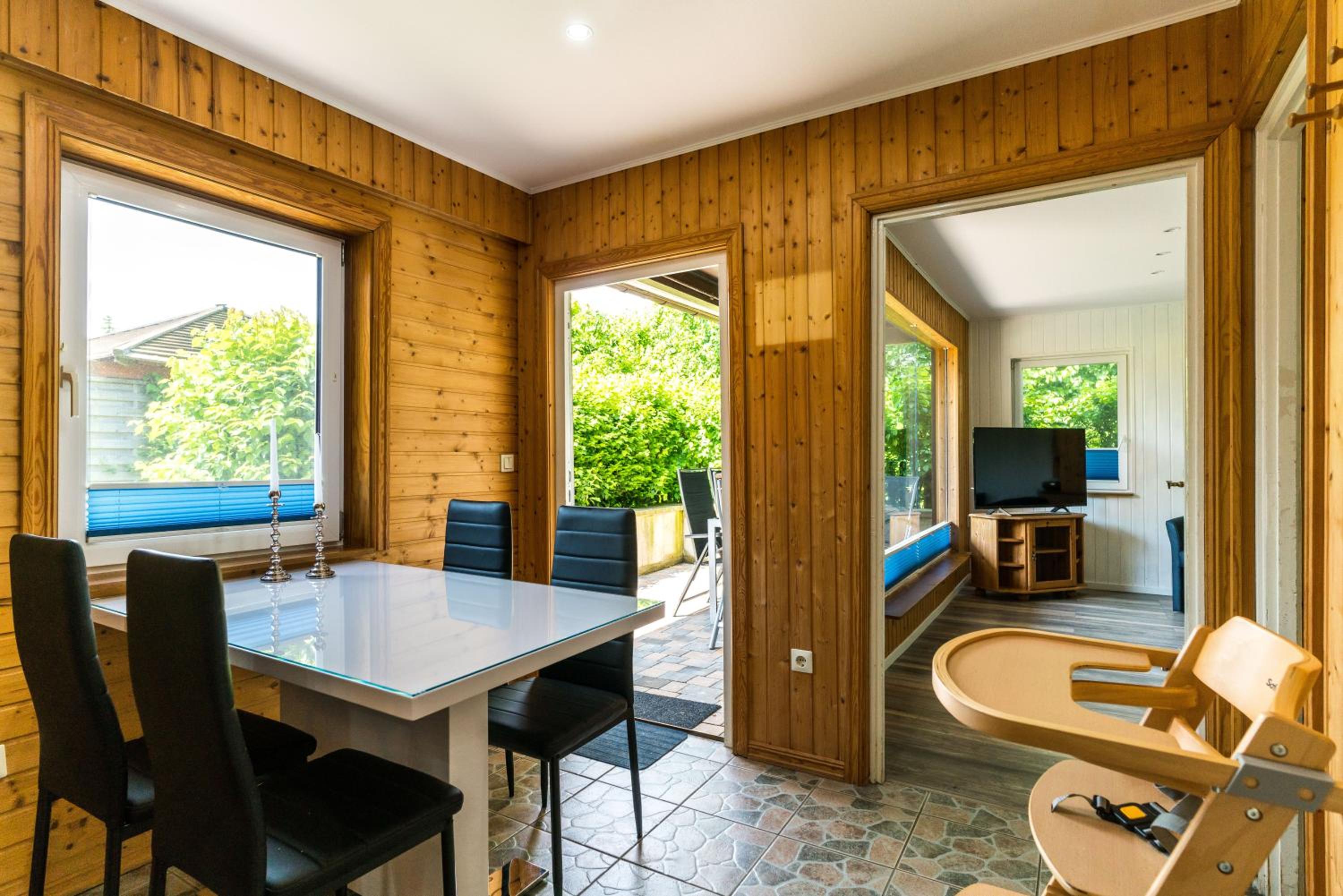 Large Holiday Home with Covered Terrace photo 3