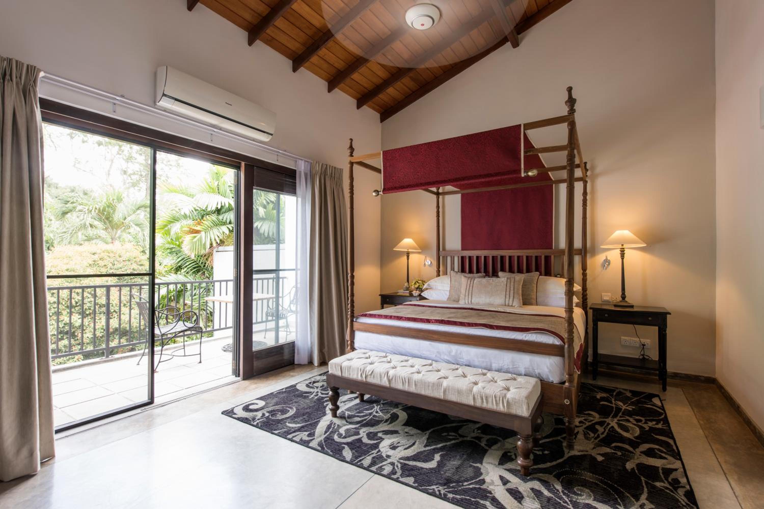 Deluxe Double Room with Balcony with 10% Discount on F&B