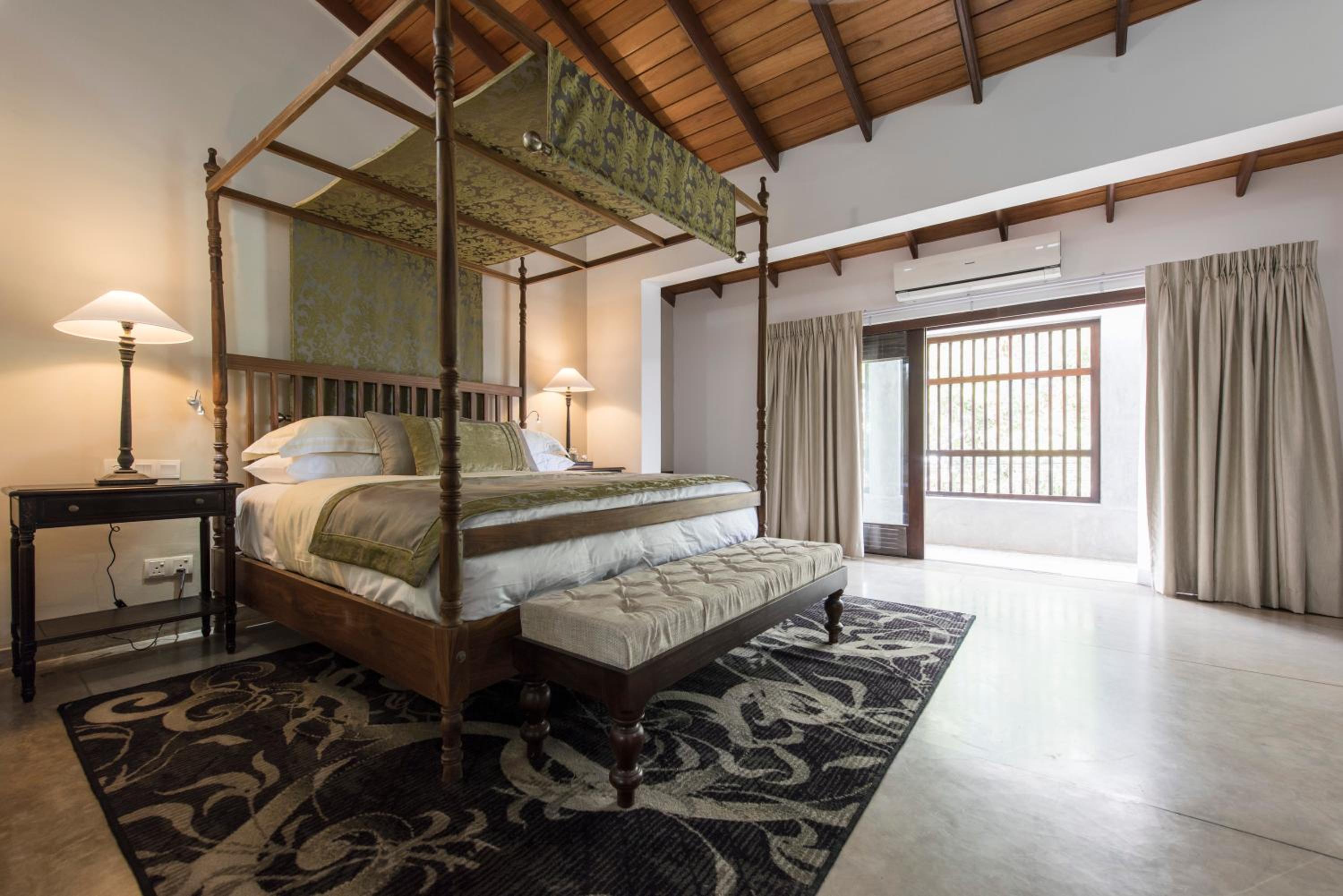 Superior Double Room with Balcony