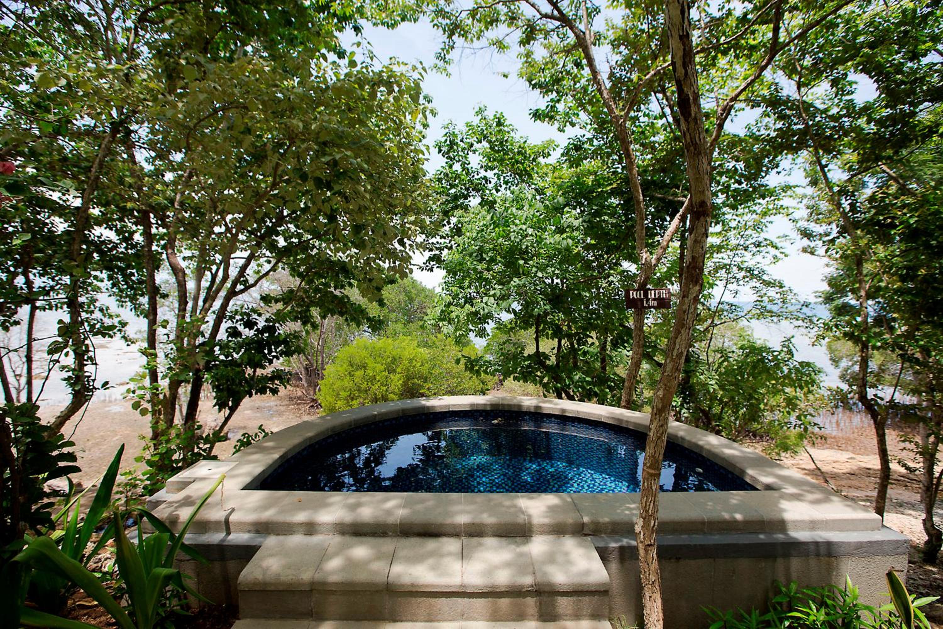 Ocean Front Pool Villa with Free Water Sport and Trekking - Photo 6