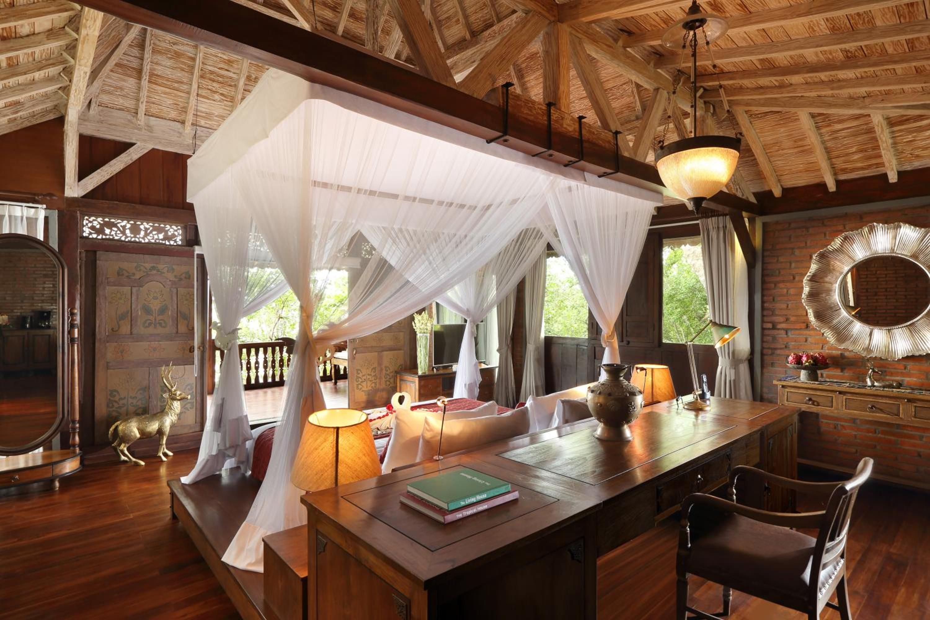 Ocean Front Pool Villa with Free Water Sport and Trekking - Photo 4