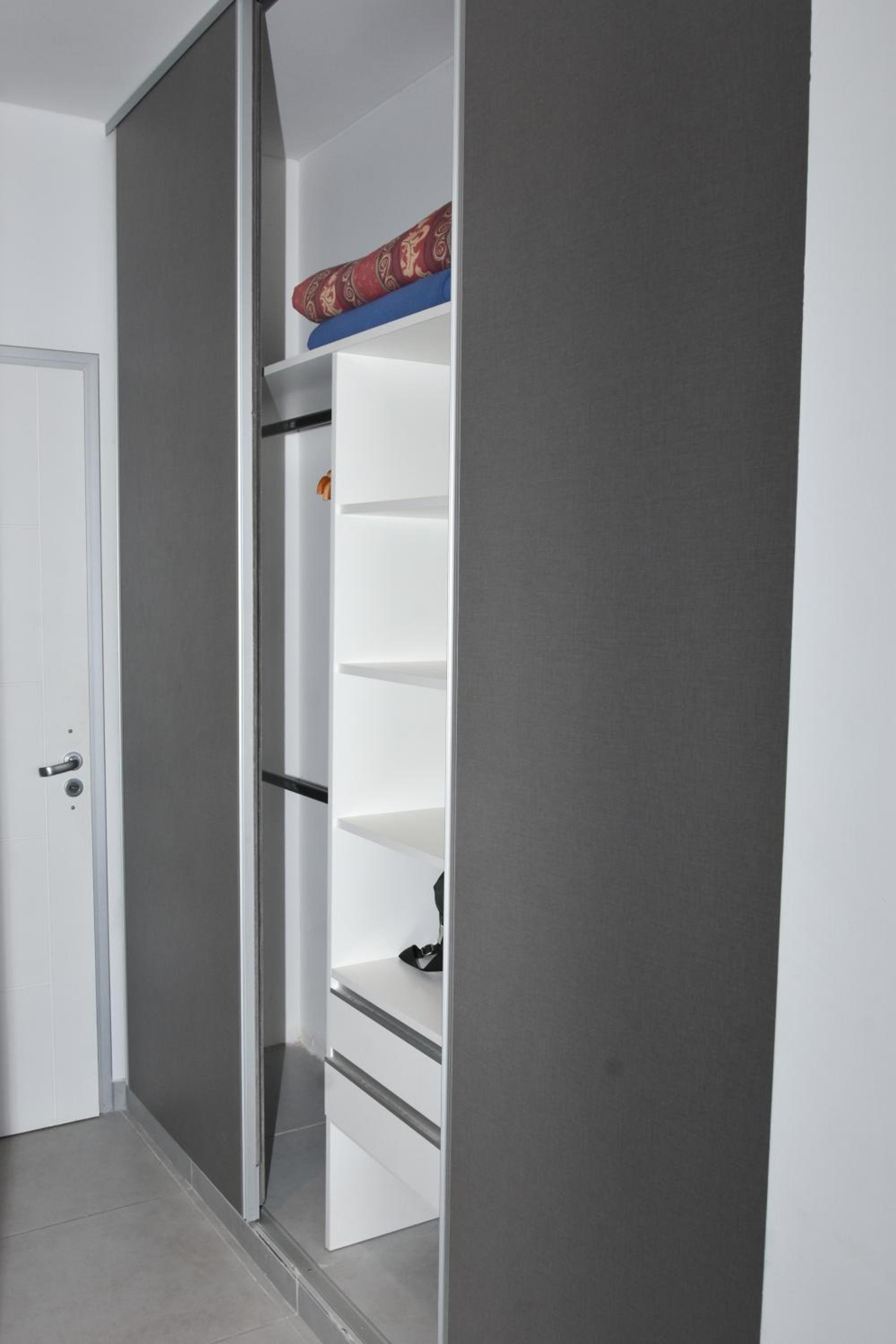 Studio Apartment photo 1