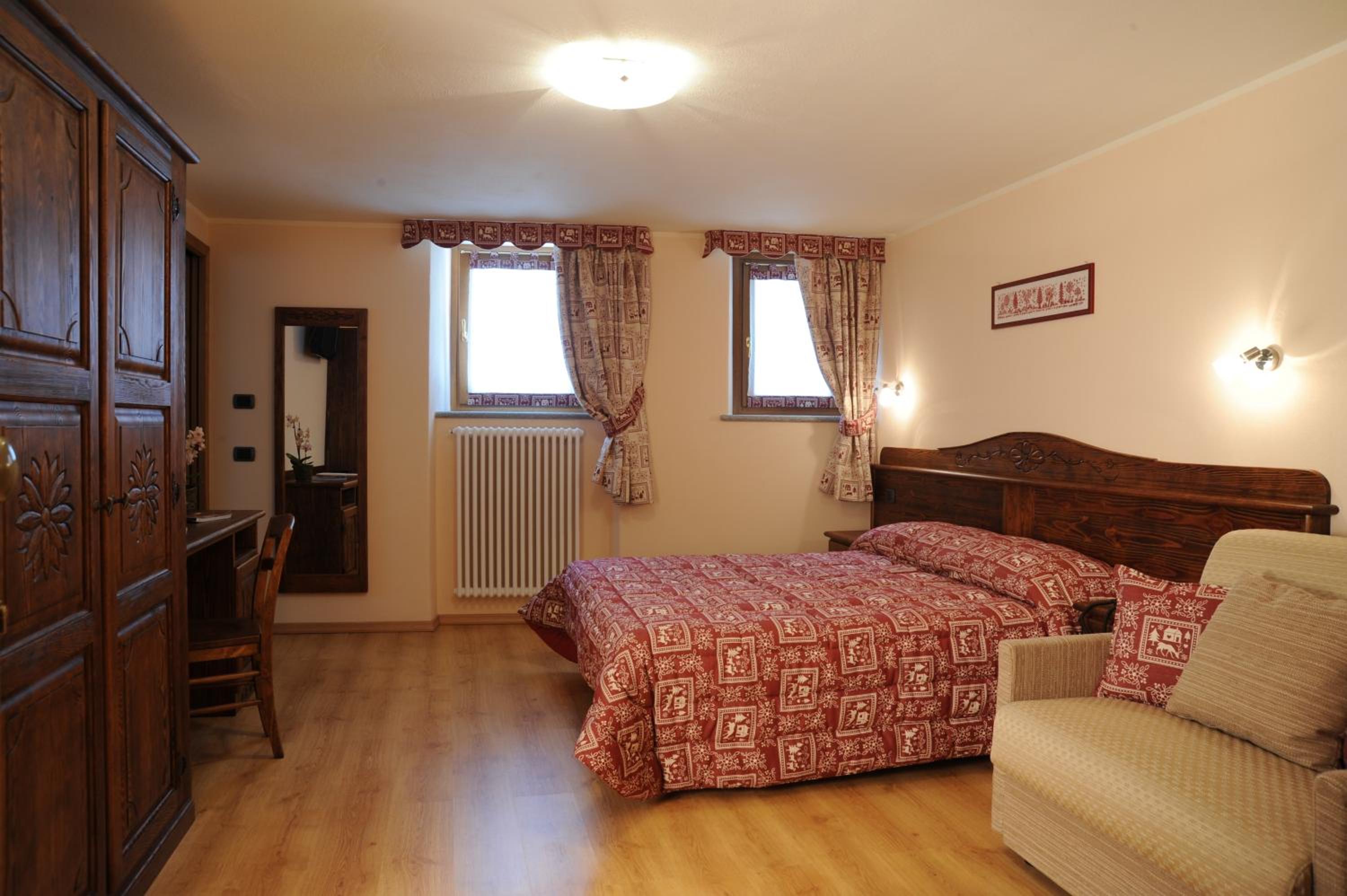 Double or Twin Room photo 3
