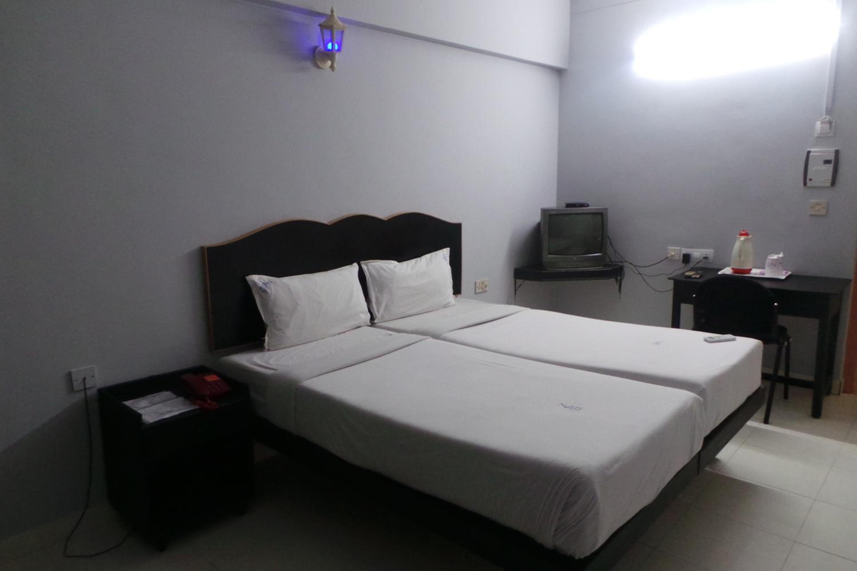 Standard Double Room - Photo 2