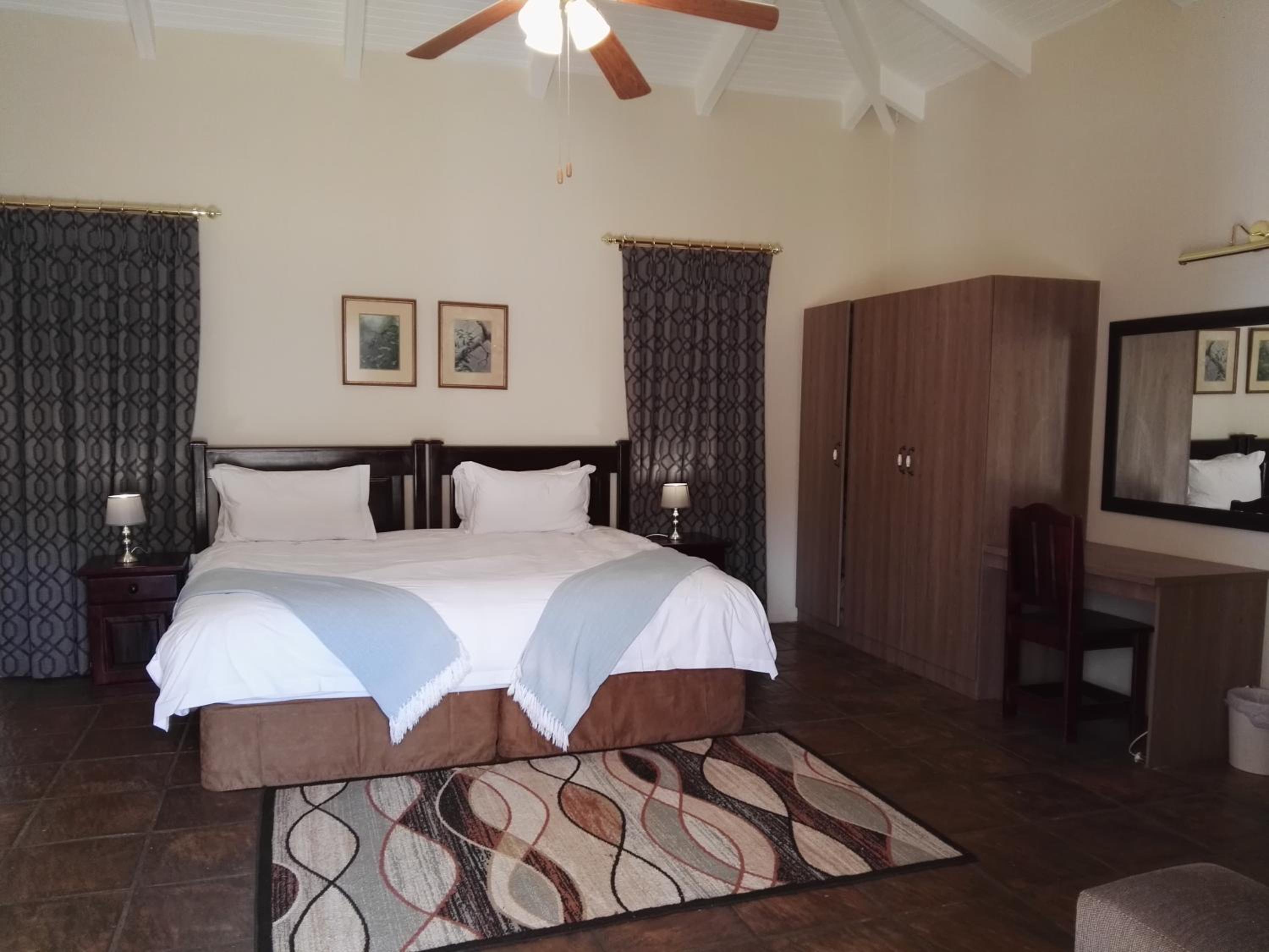Suite with Lake View photo 1
