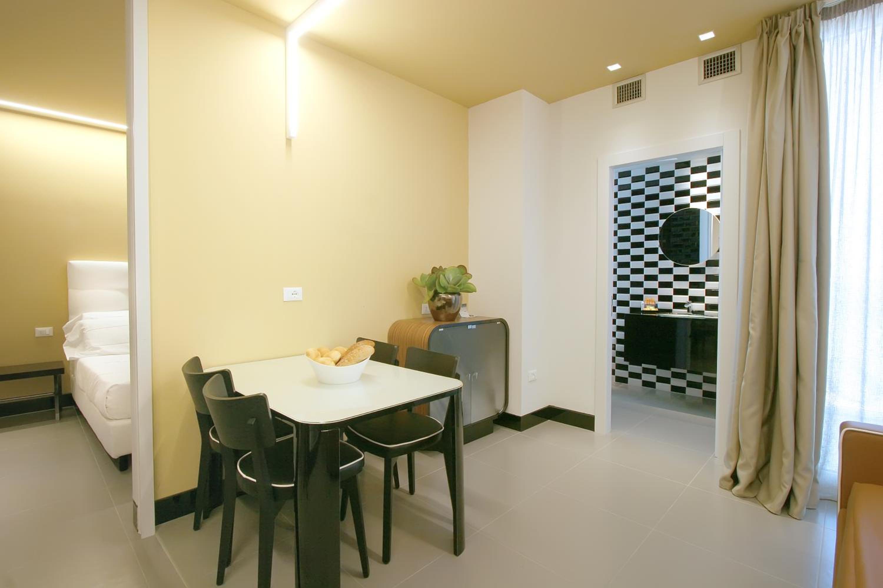 One-Bedroom Suite With Beach Access (4 Adults) photo 1