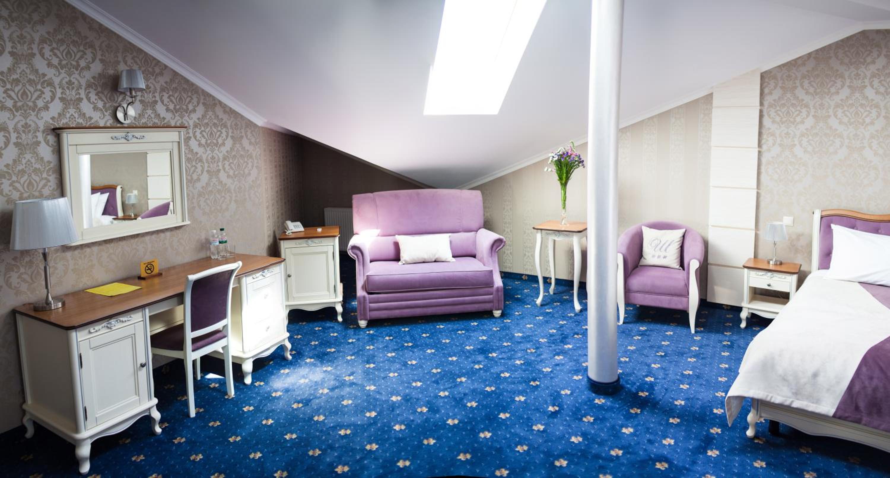 Junior Suite with Balcony photo 2
