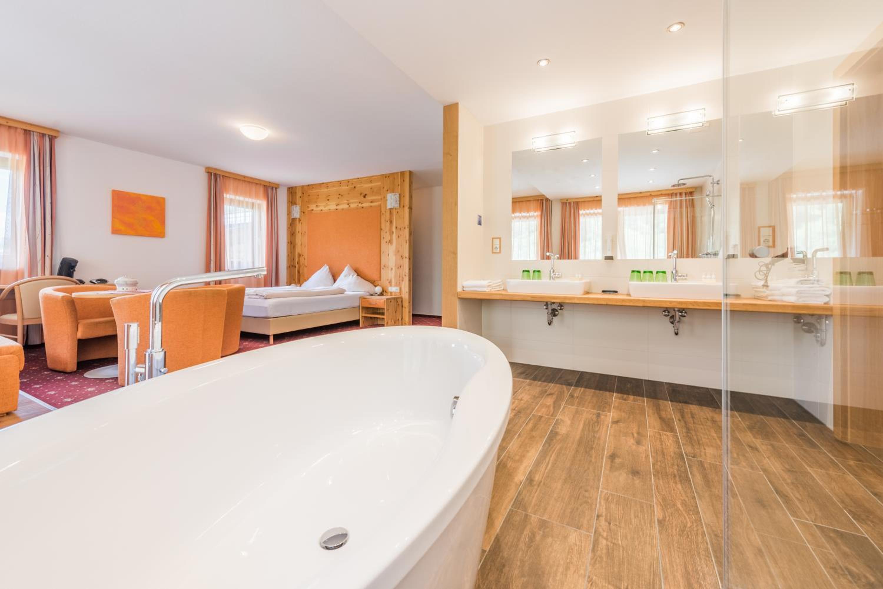 Suite with Balcony photo 3