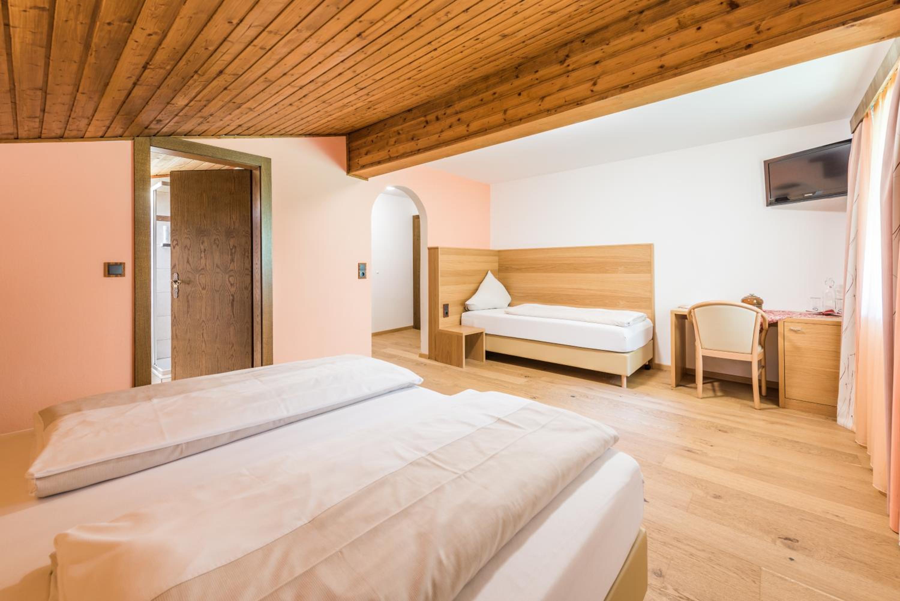 Triple Room photo 3