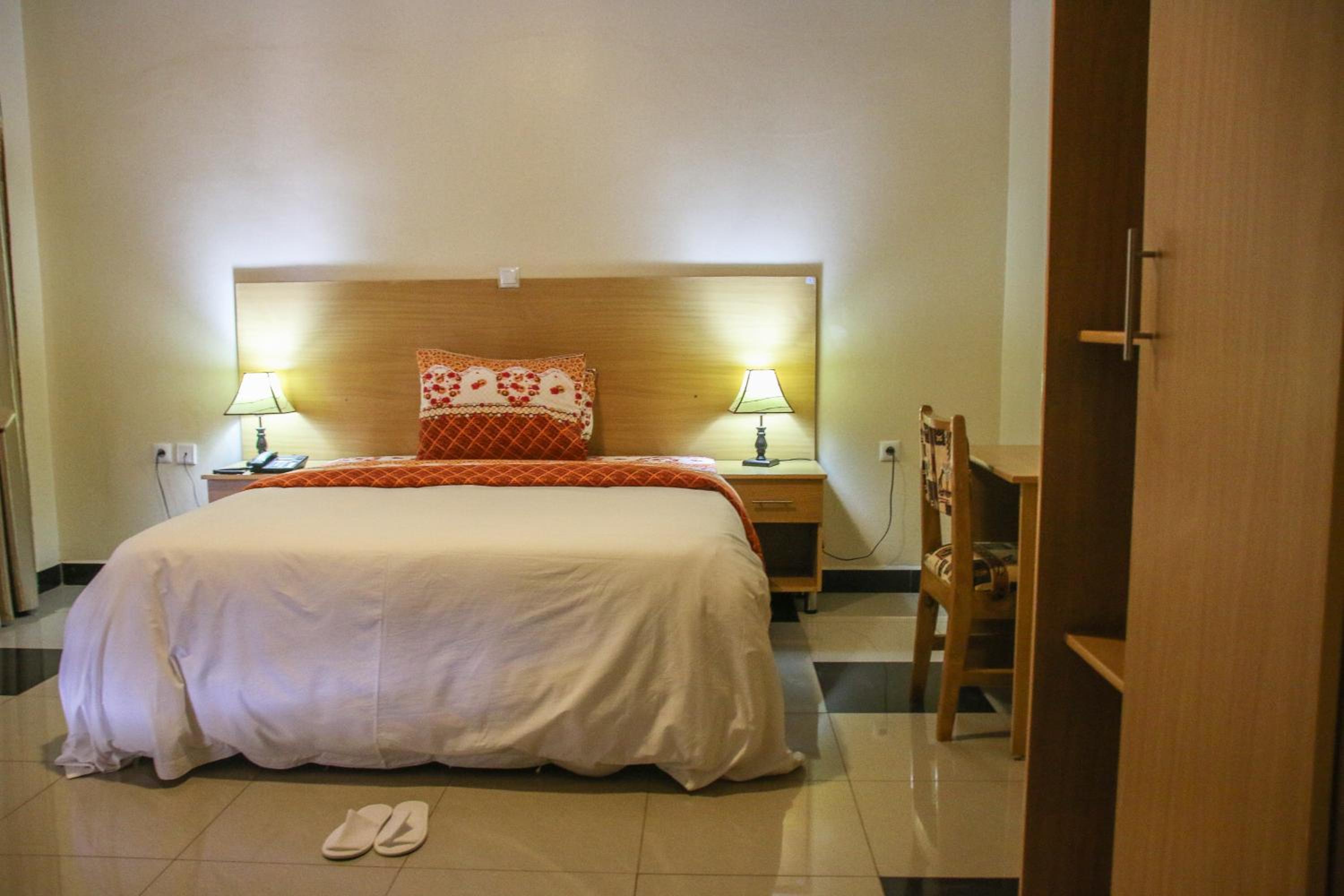 Deluxe King Room photo 2