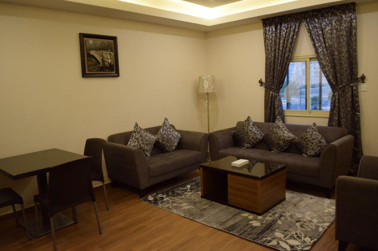 One-Bedroom Suite photo 1