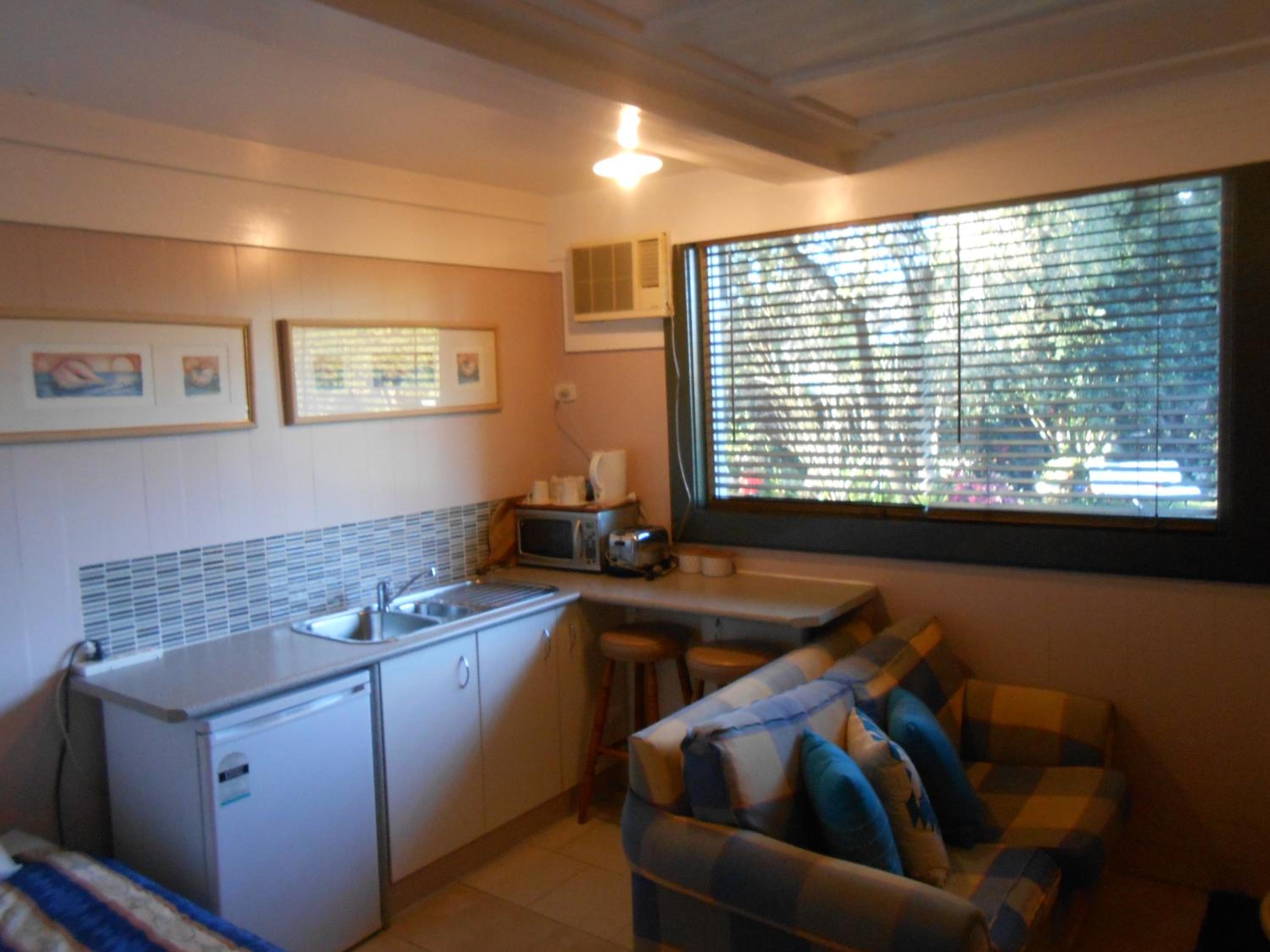 Apartment with Garden View - Photo 9
