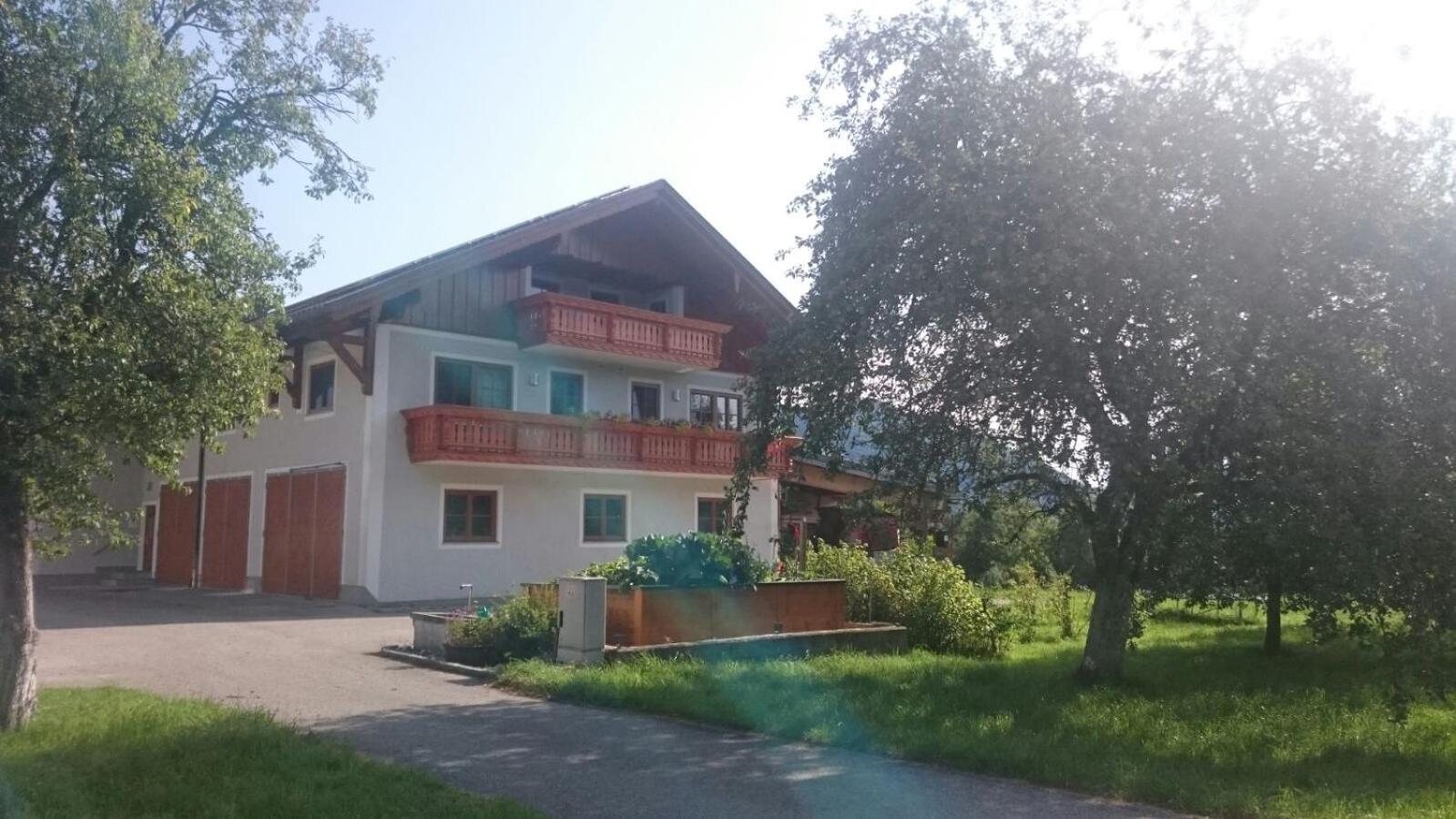 Two-Bedroom Apartment with Balcony photo 2