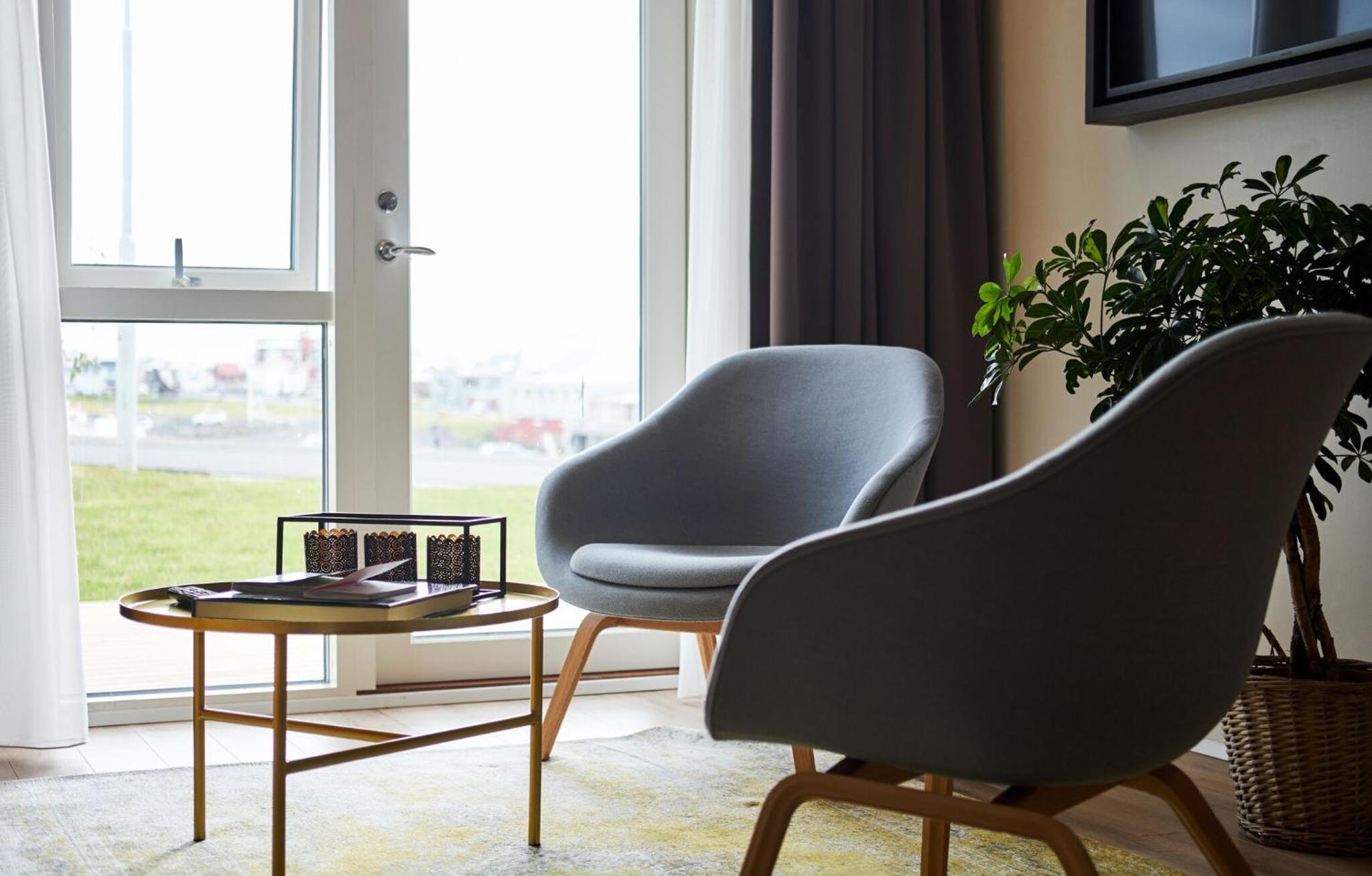 The Suite - Photo 6