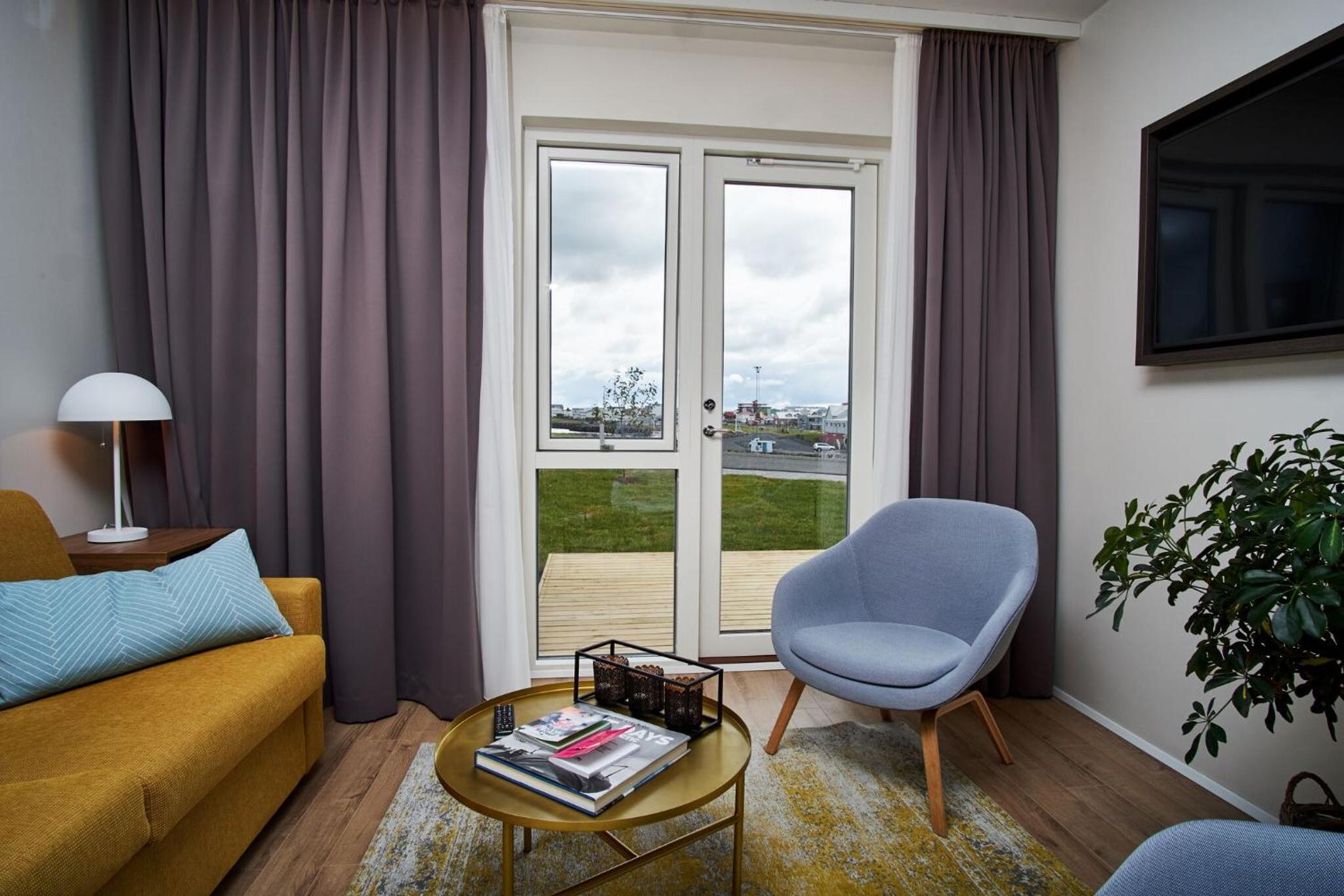 The Suite - Photo 4