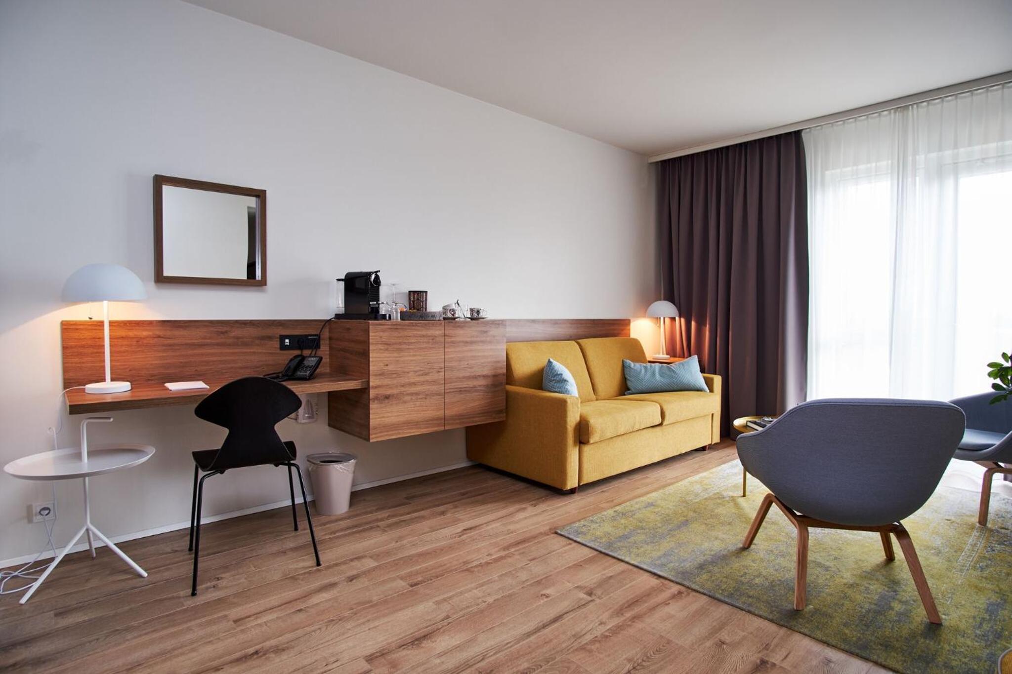 The Suite - Photo 2