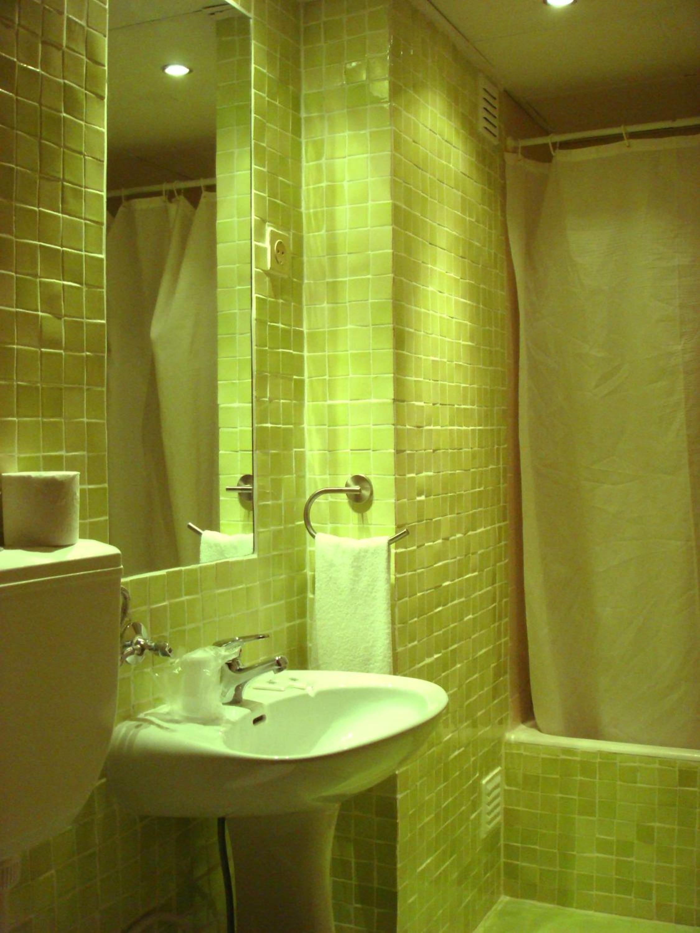 Double Room - Photo 3