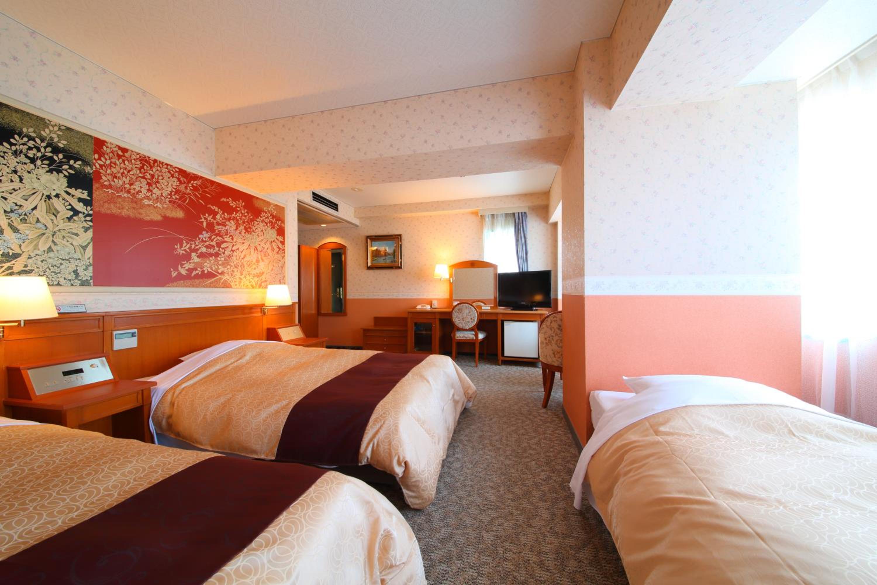 Triple Room - Non-Smoking - Photo 1