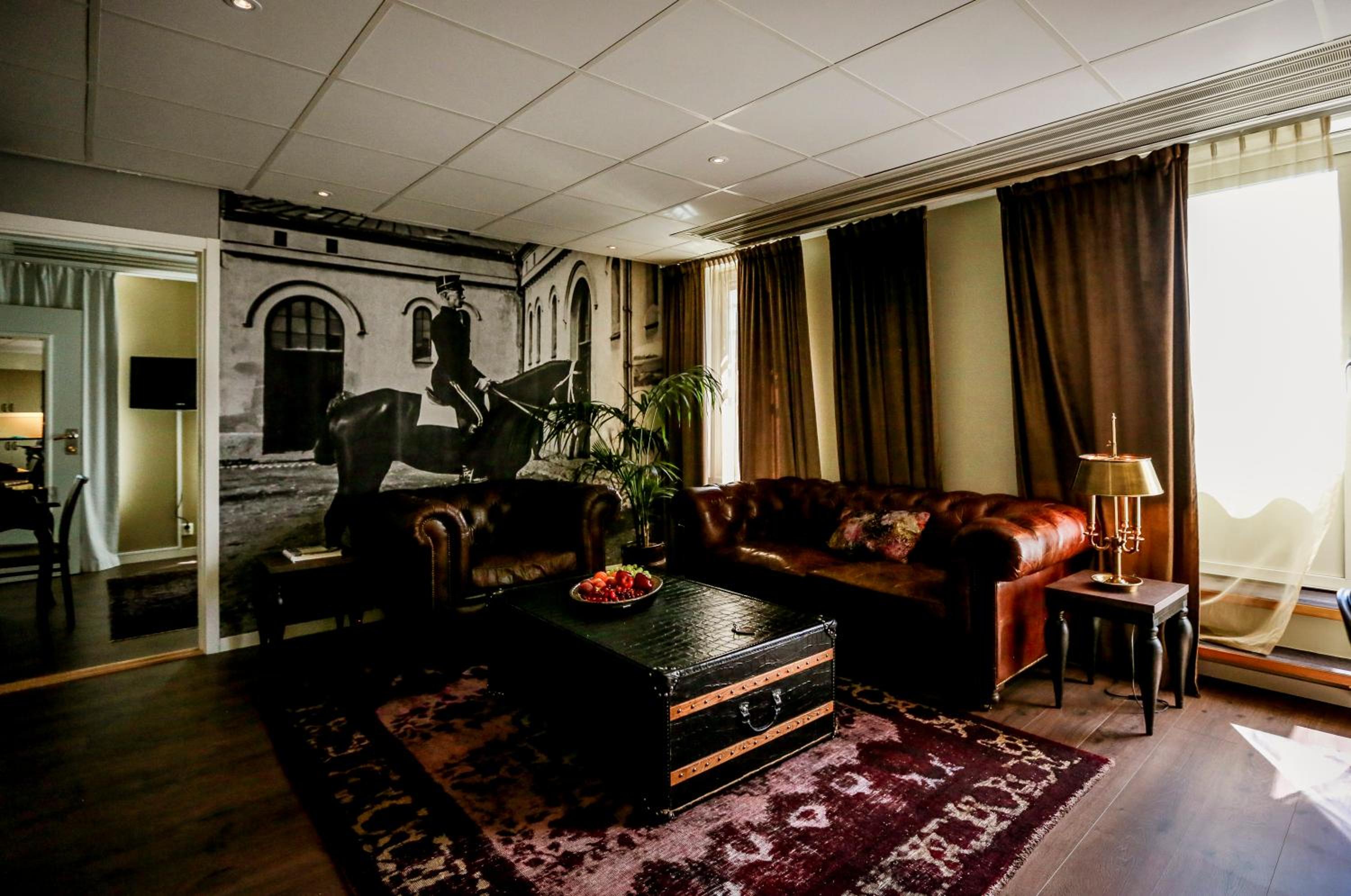Suite with Balcony - Photo 7