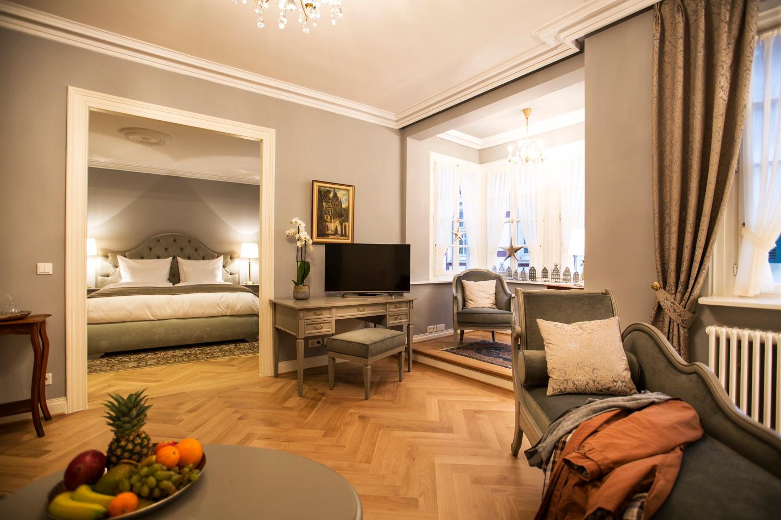One-Bedroom Suite photo 2