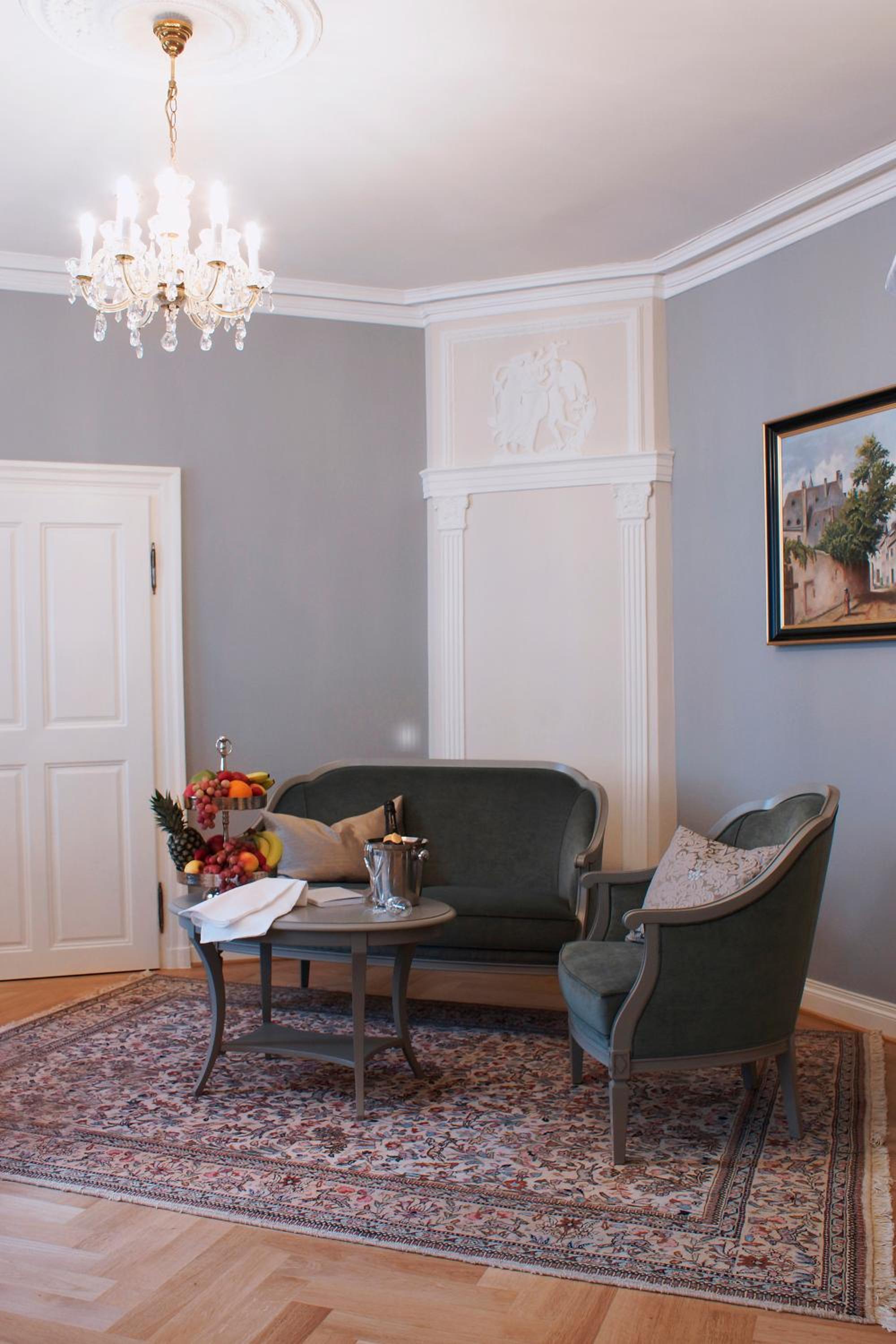 One-Bedroom Suite photo 3
