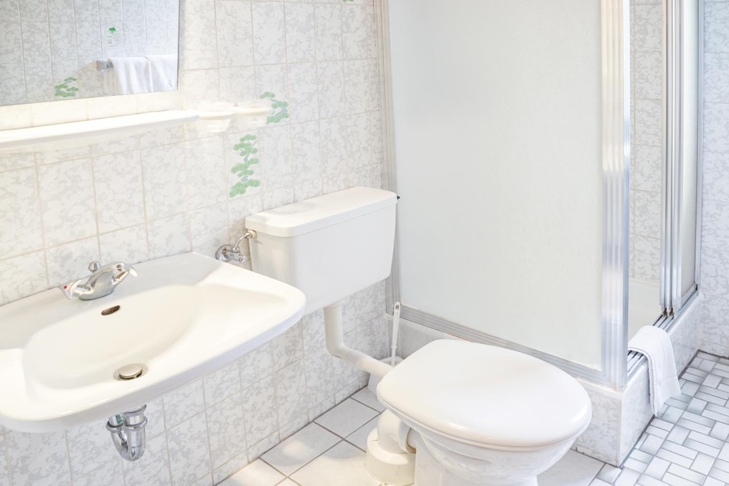 Double Room - Photo 12