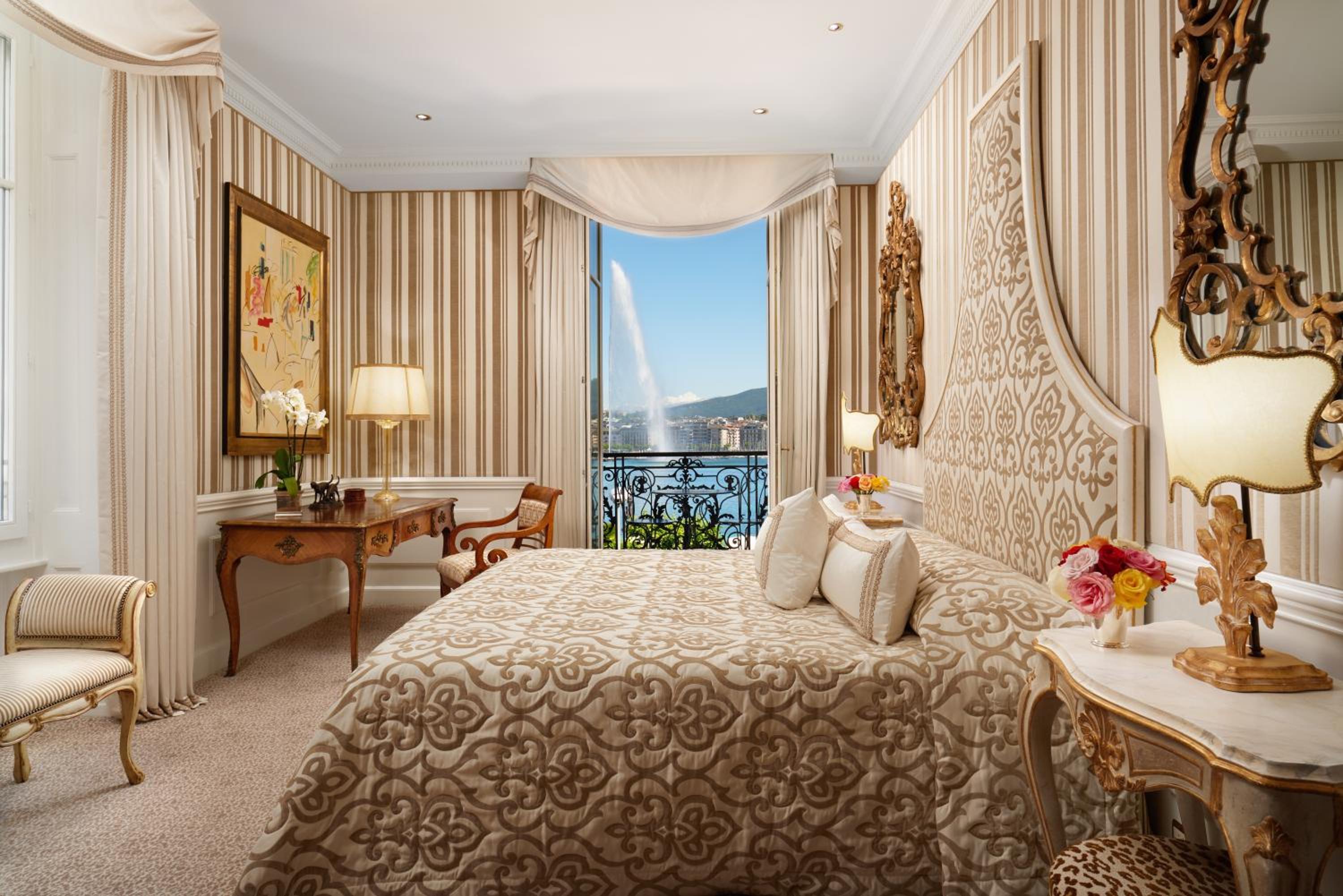 Bellevue Suite with Lake View