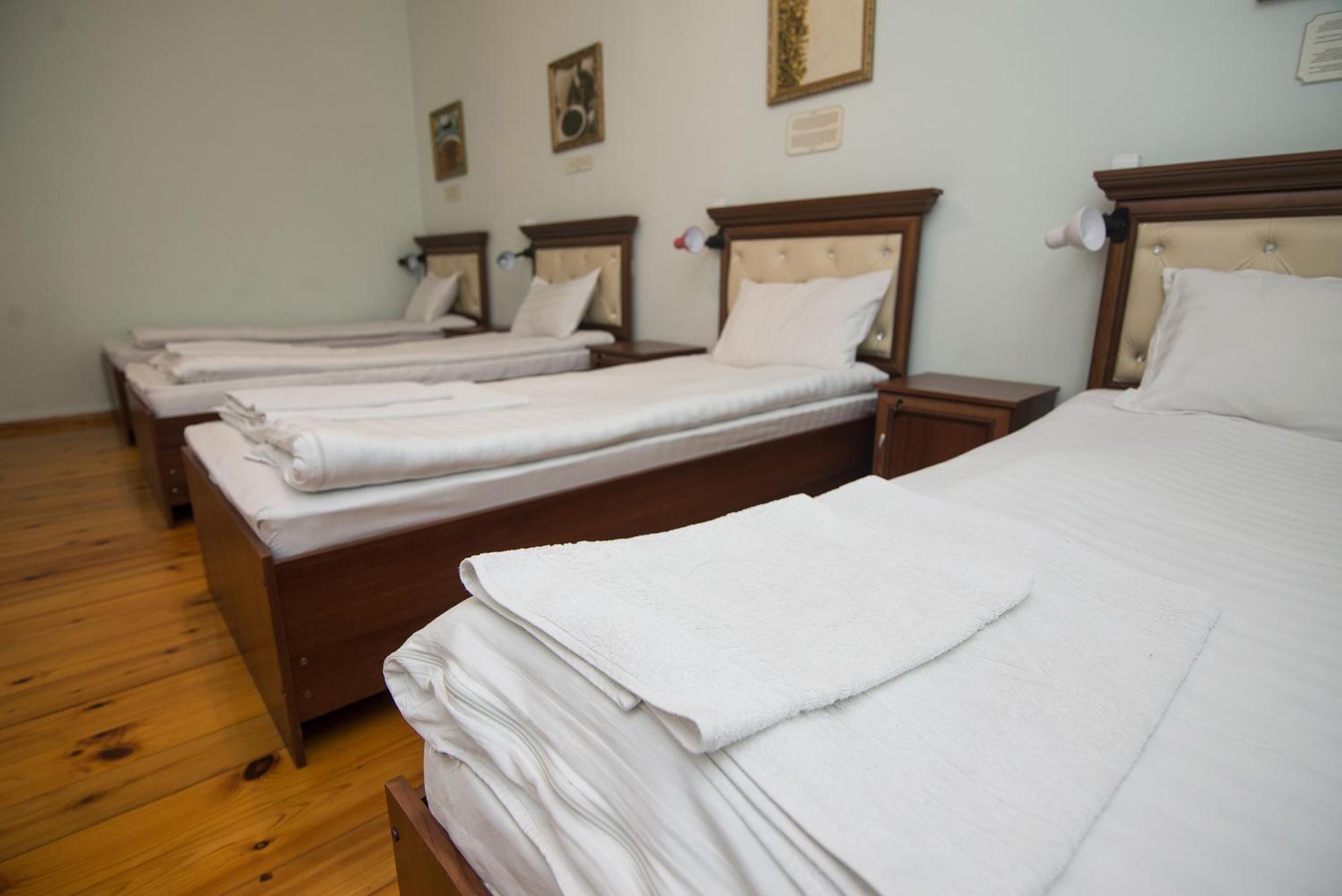 Bed in 4-Bed Dormitory Room photo 2