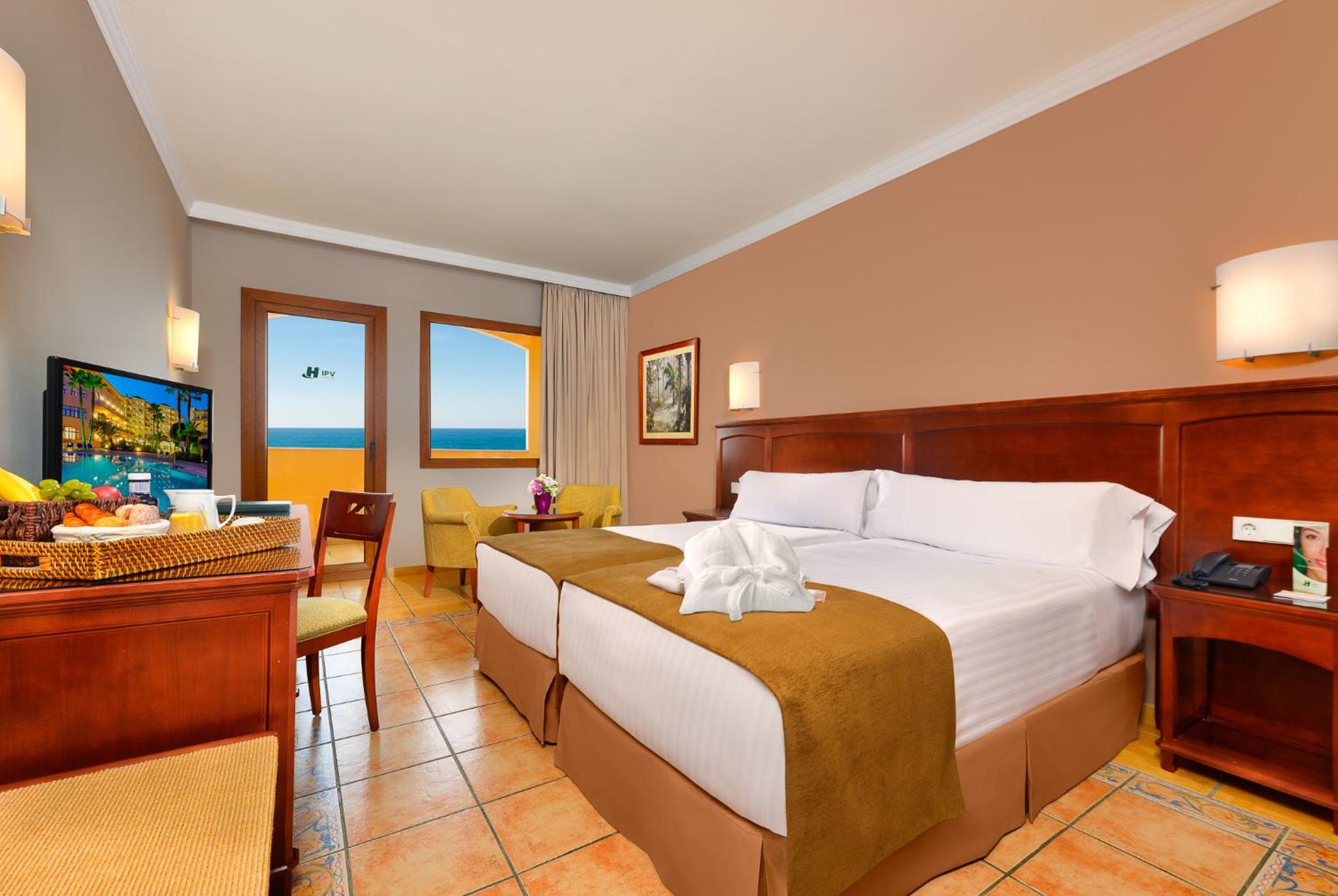 Double Room with Sea View - Photo 4