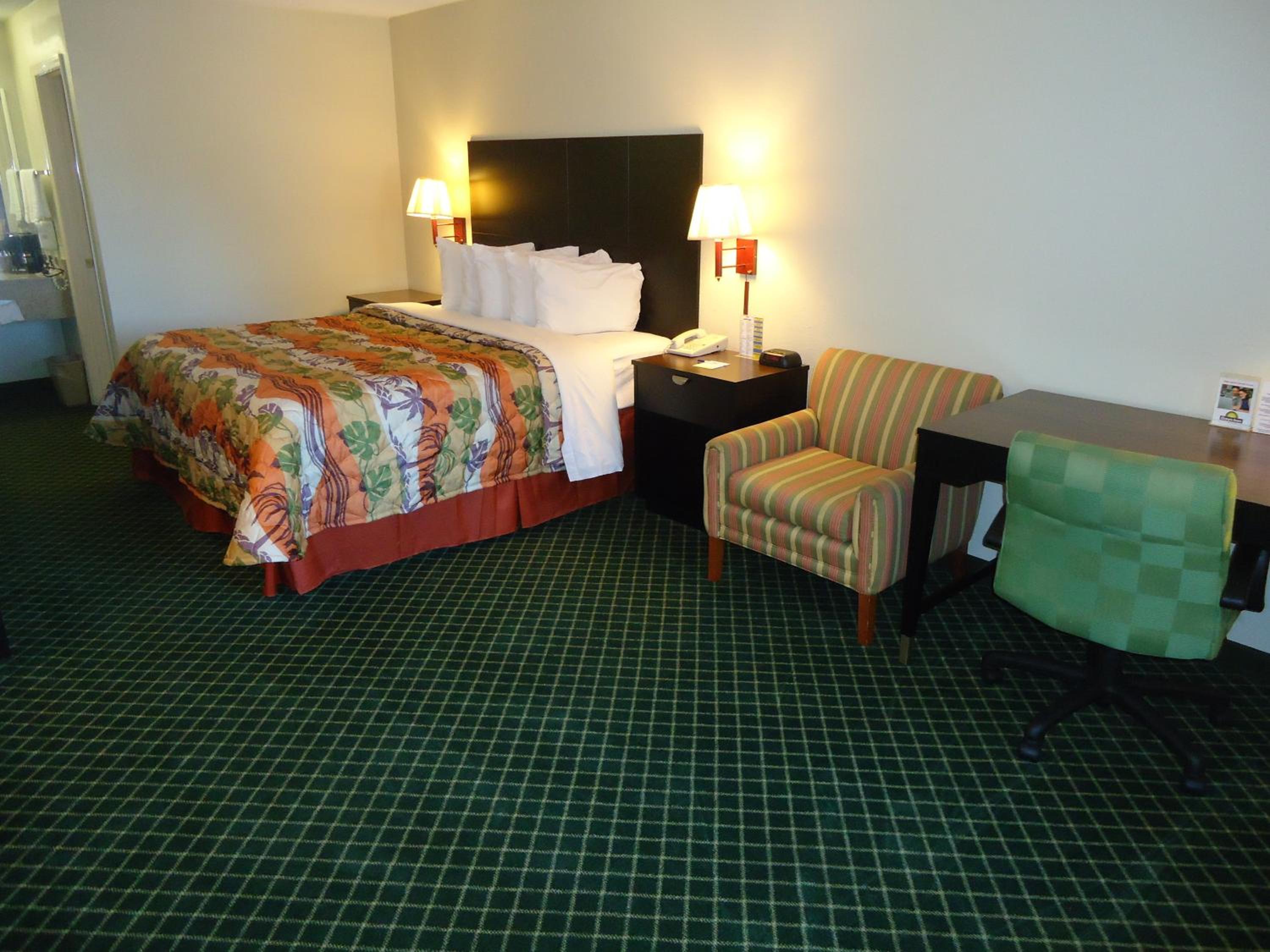 King Room - Disability Access/Non-Smoking - Photo 1