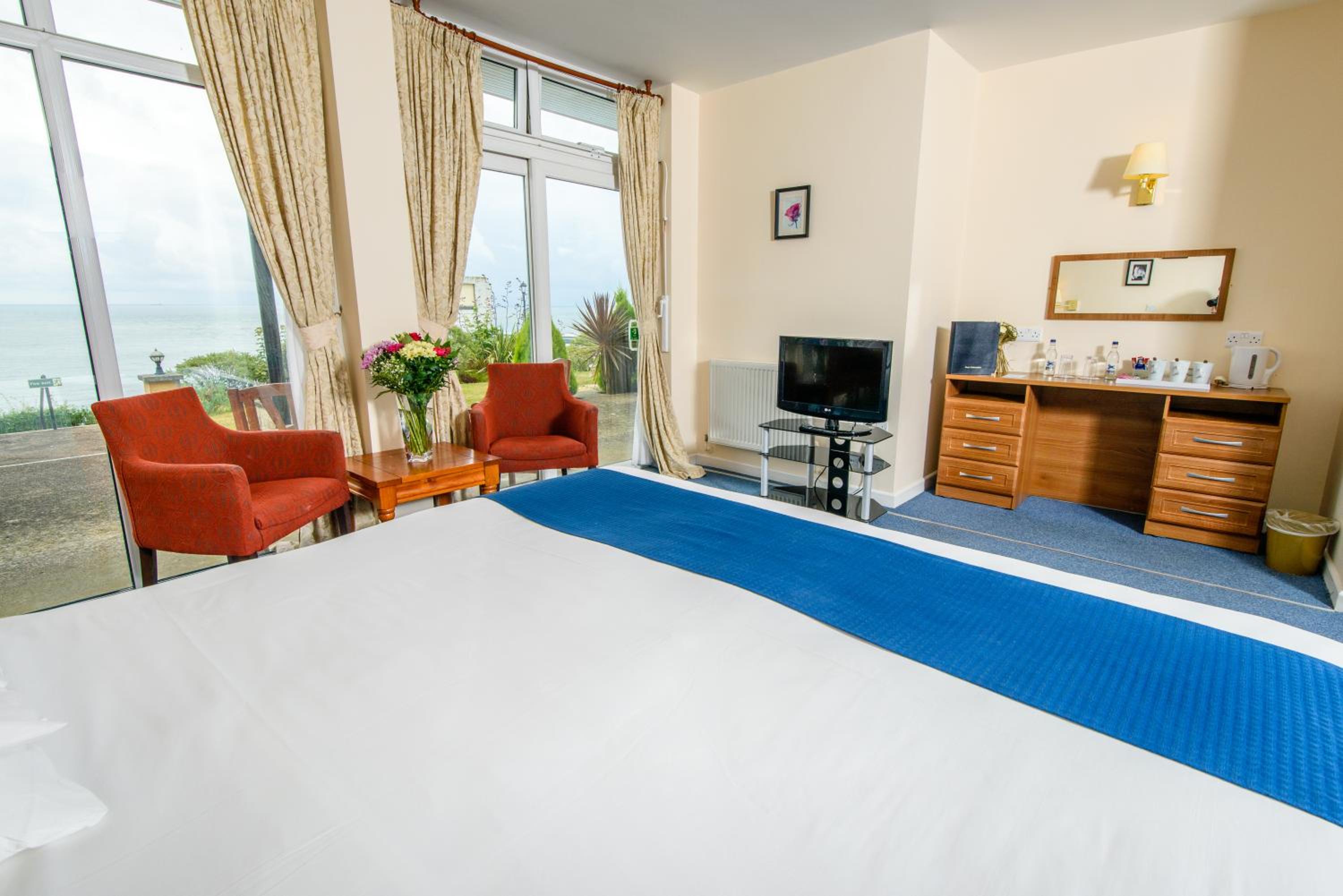 Double Room with Sea View - Photo 1