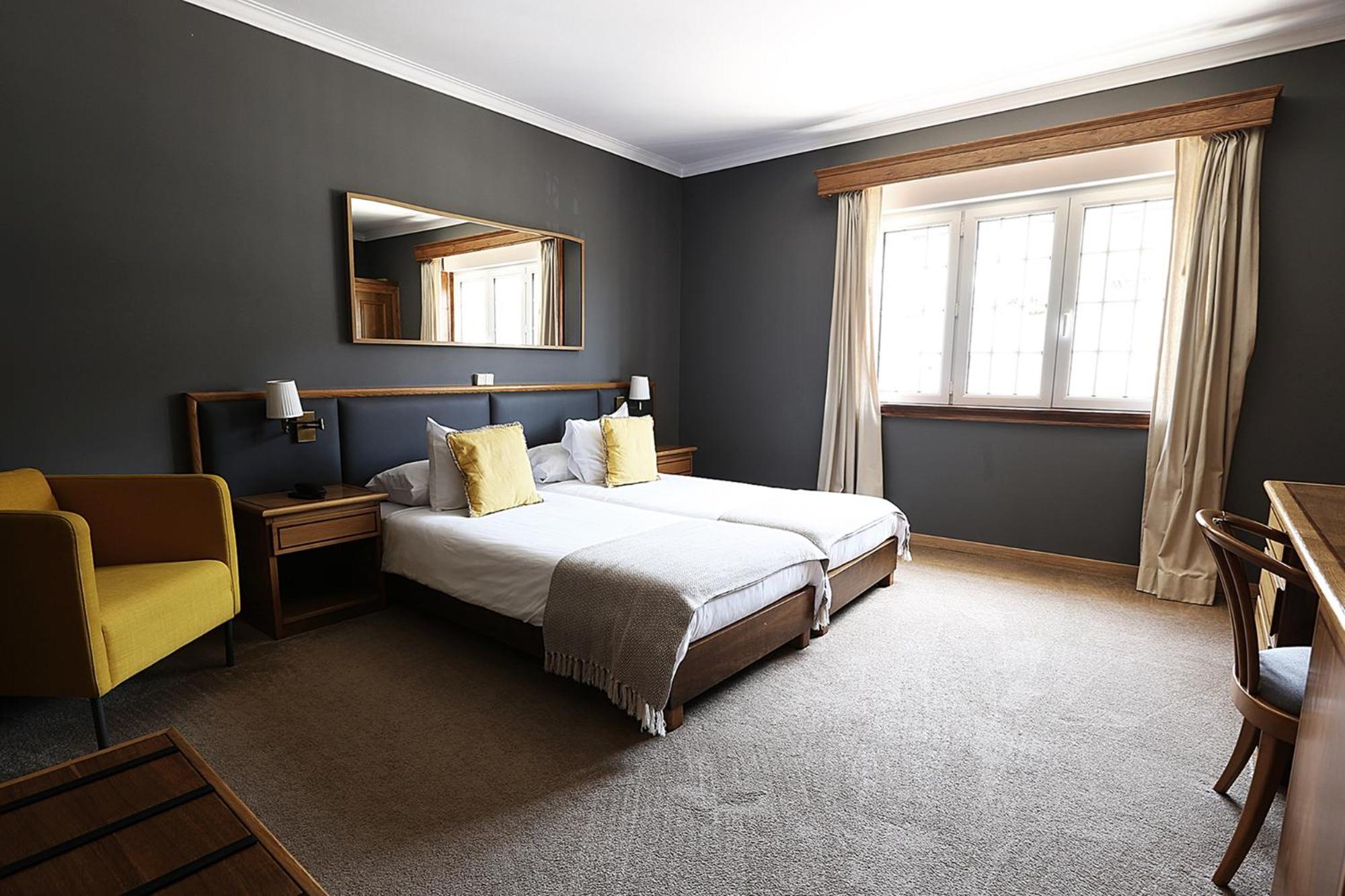 Twin Room - Photo 3