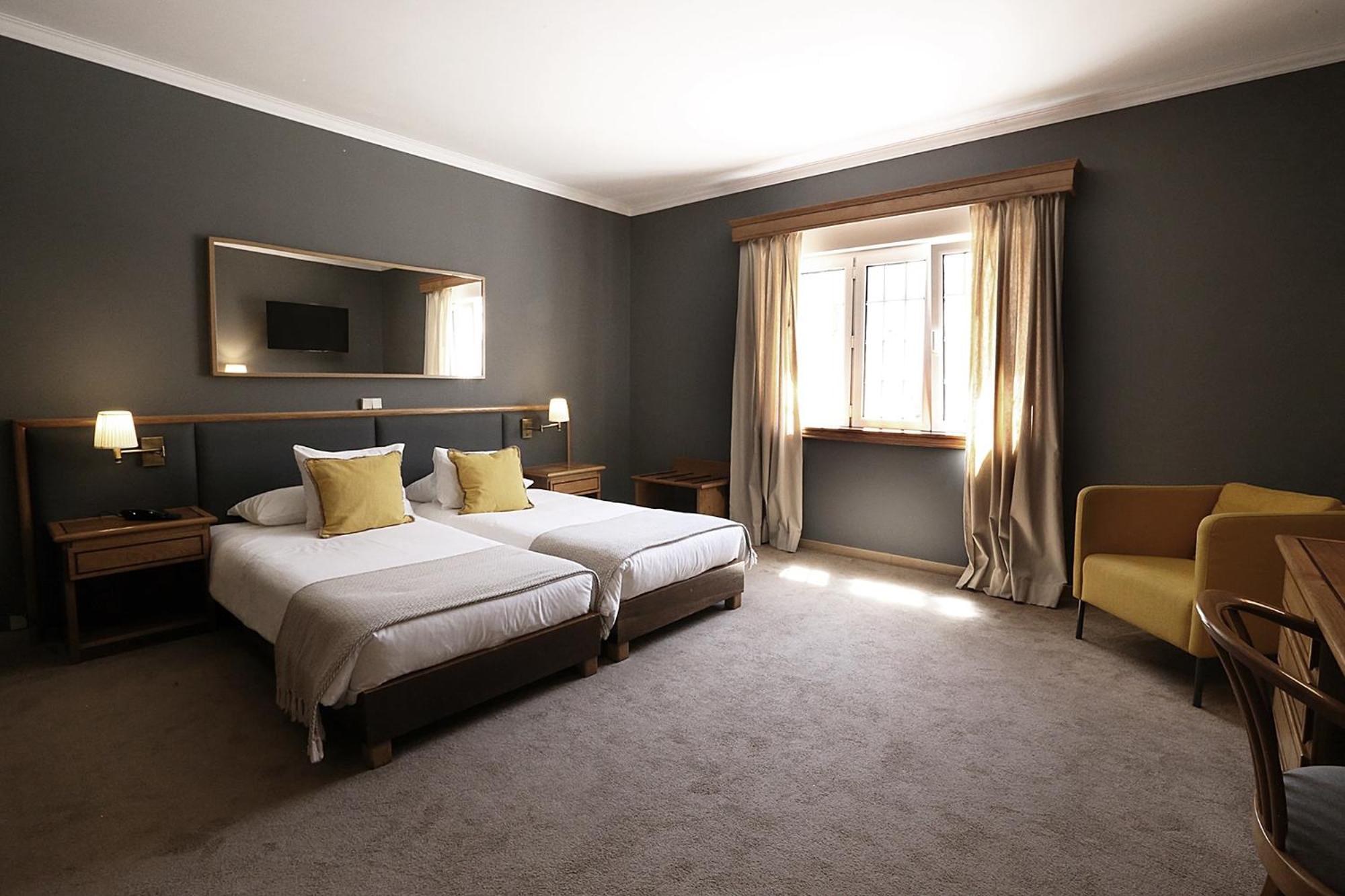 Twin Room - Photo 4
