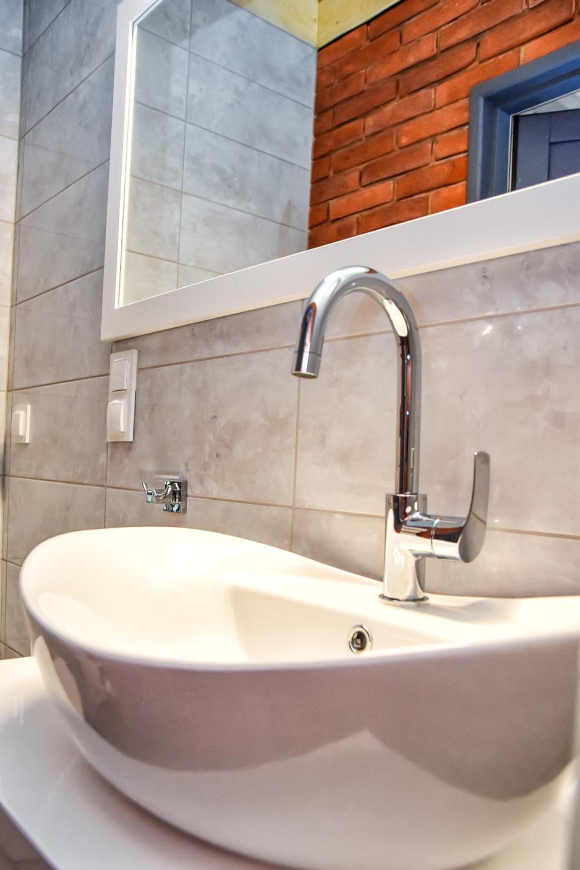 Two-Bedroom Townhouse - Photo 9
