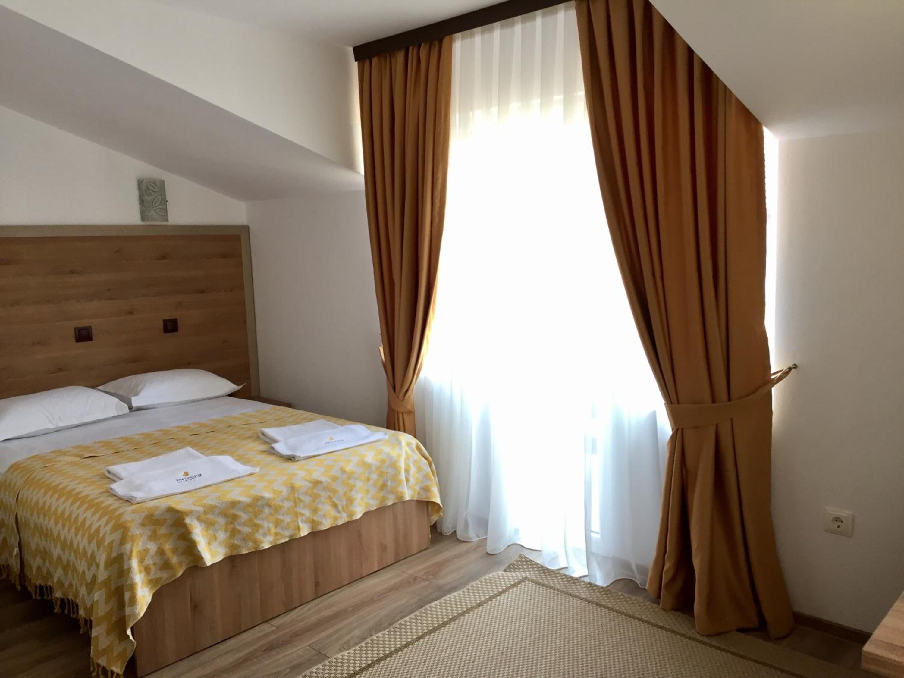 Standard Double Room - Photo 2