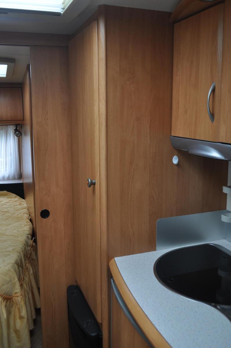 Caravan photo 3