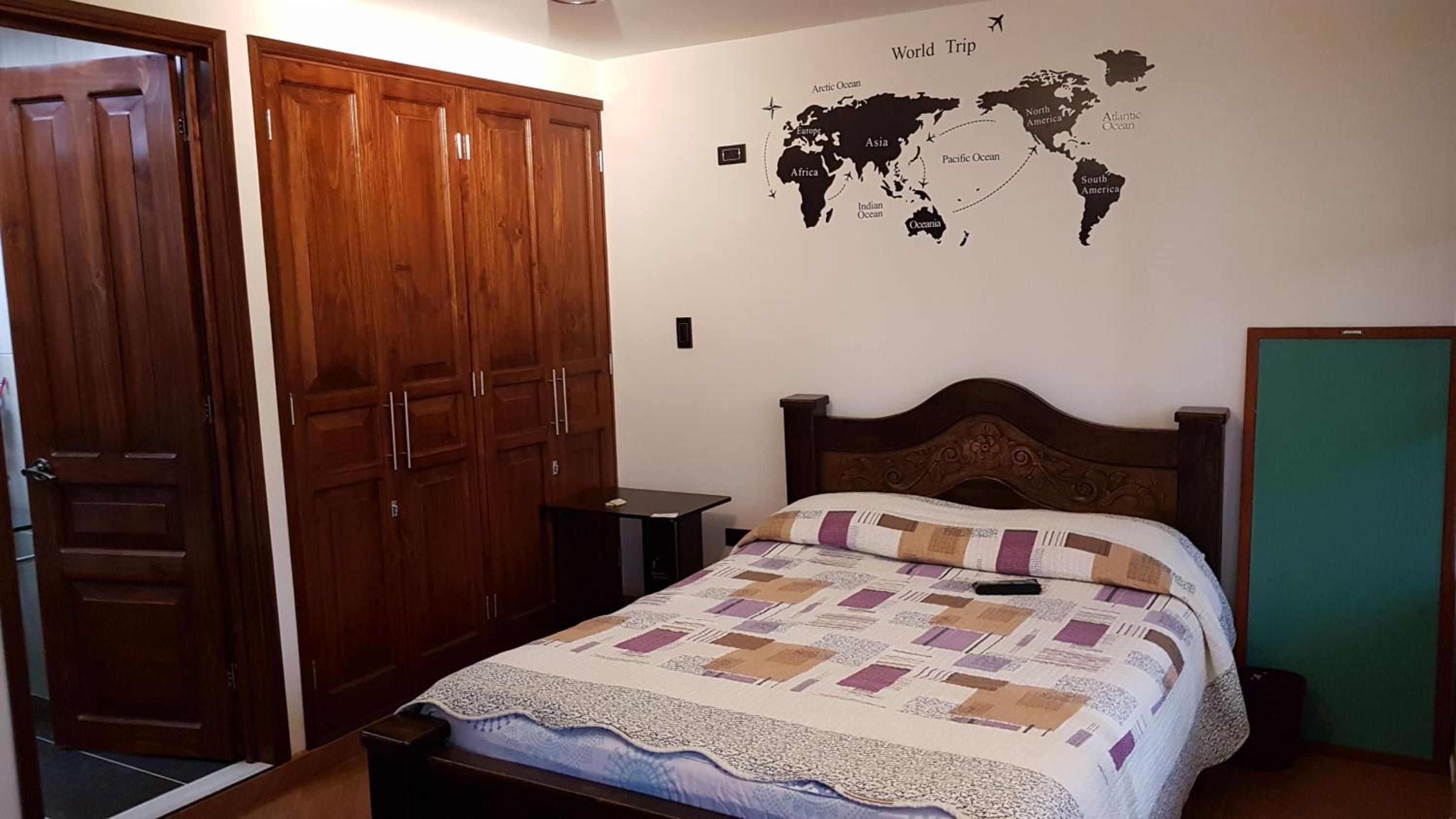Deluxe Room (2 Adults + 1 Child) photo 1