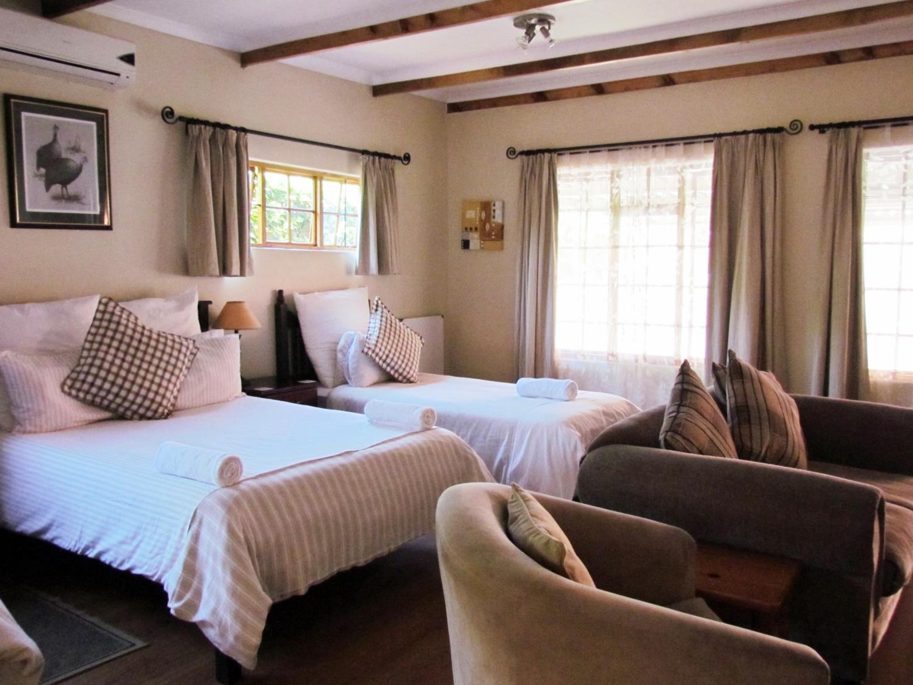 Superior Family Room photo 2